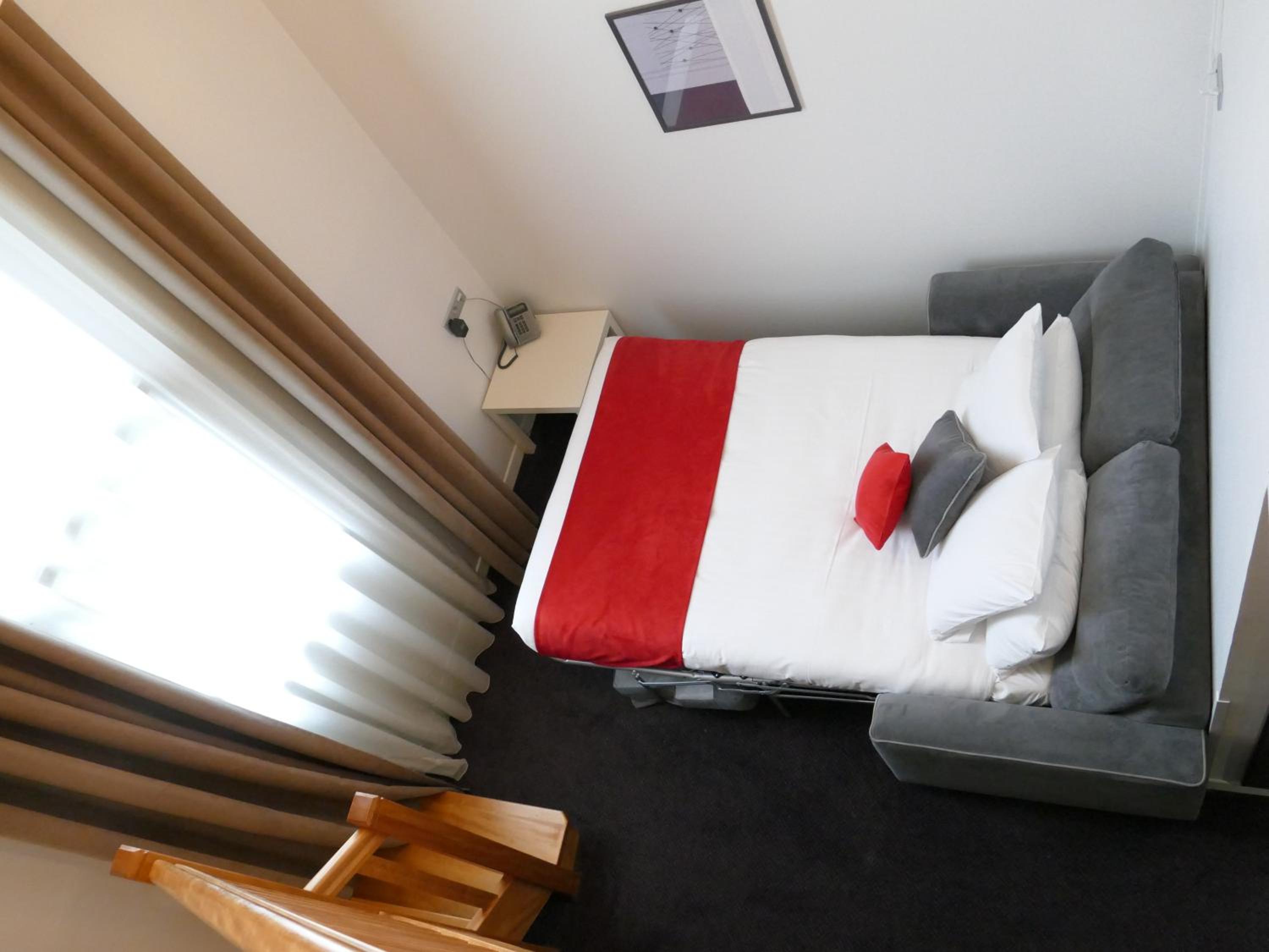 Junior Queen Suite - Photo 7