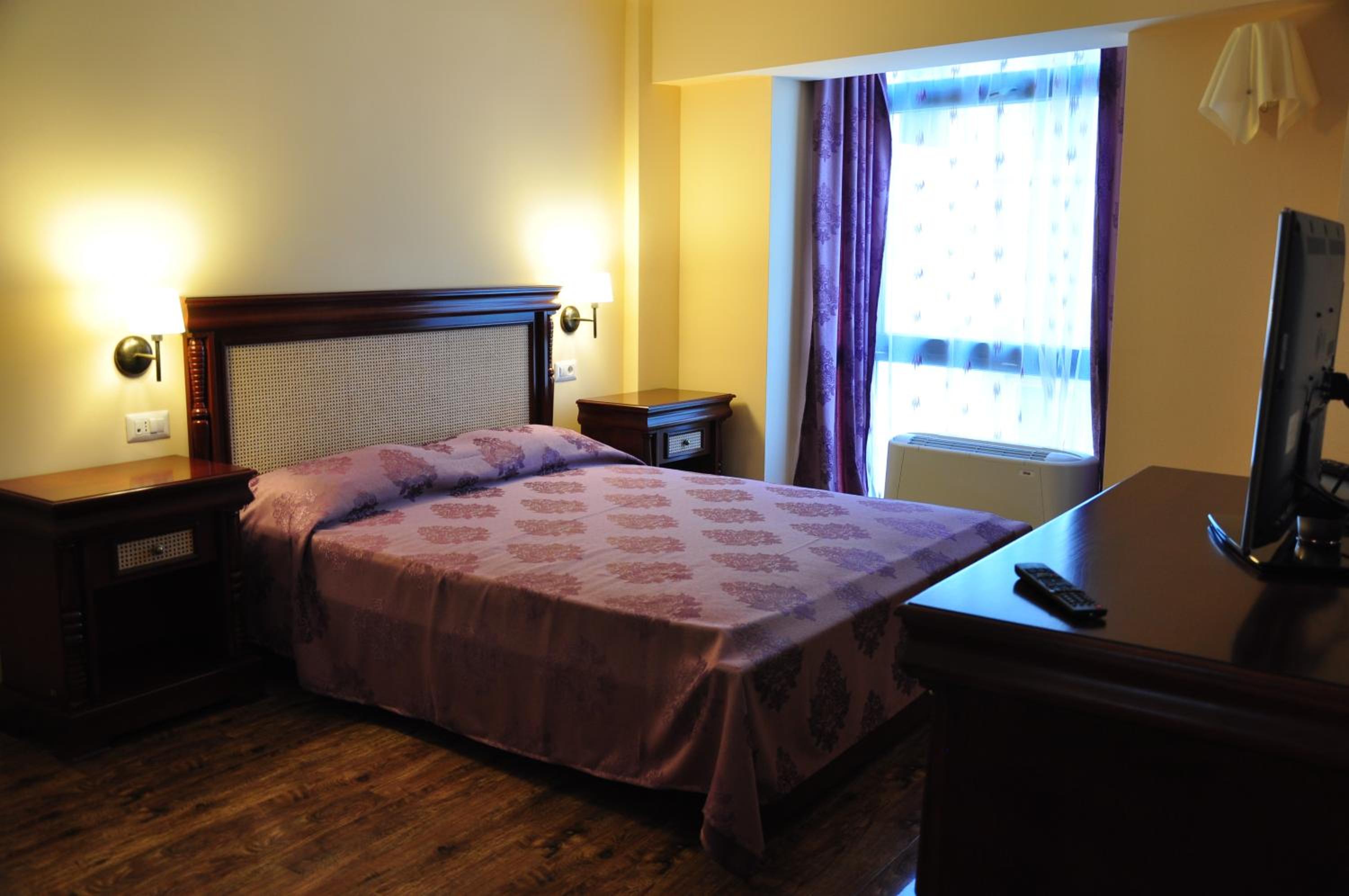 Superior Double or Twin Room photo 2