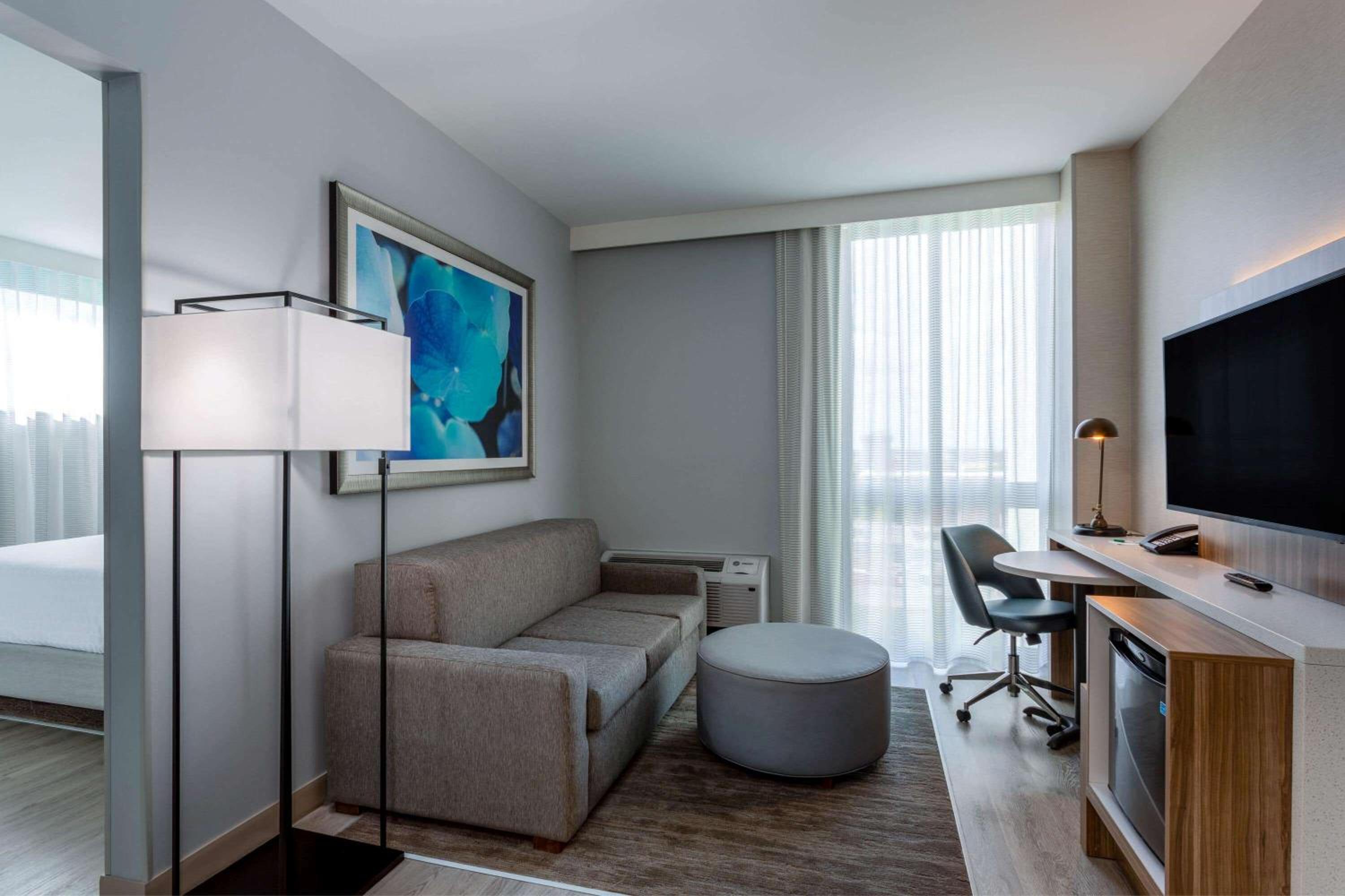 1 King Bed, Hearing Impaired Accessible Studio Suite, Non-Smoking