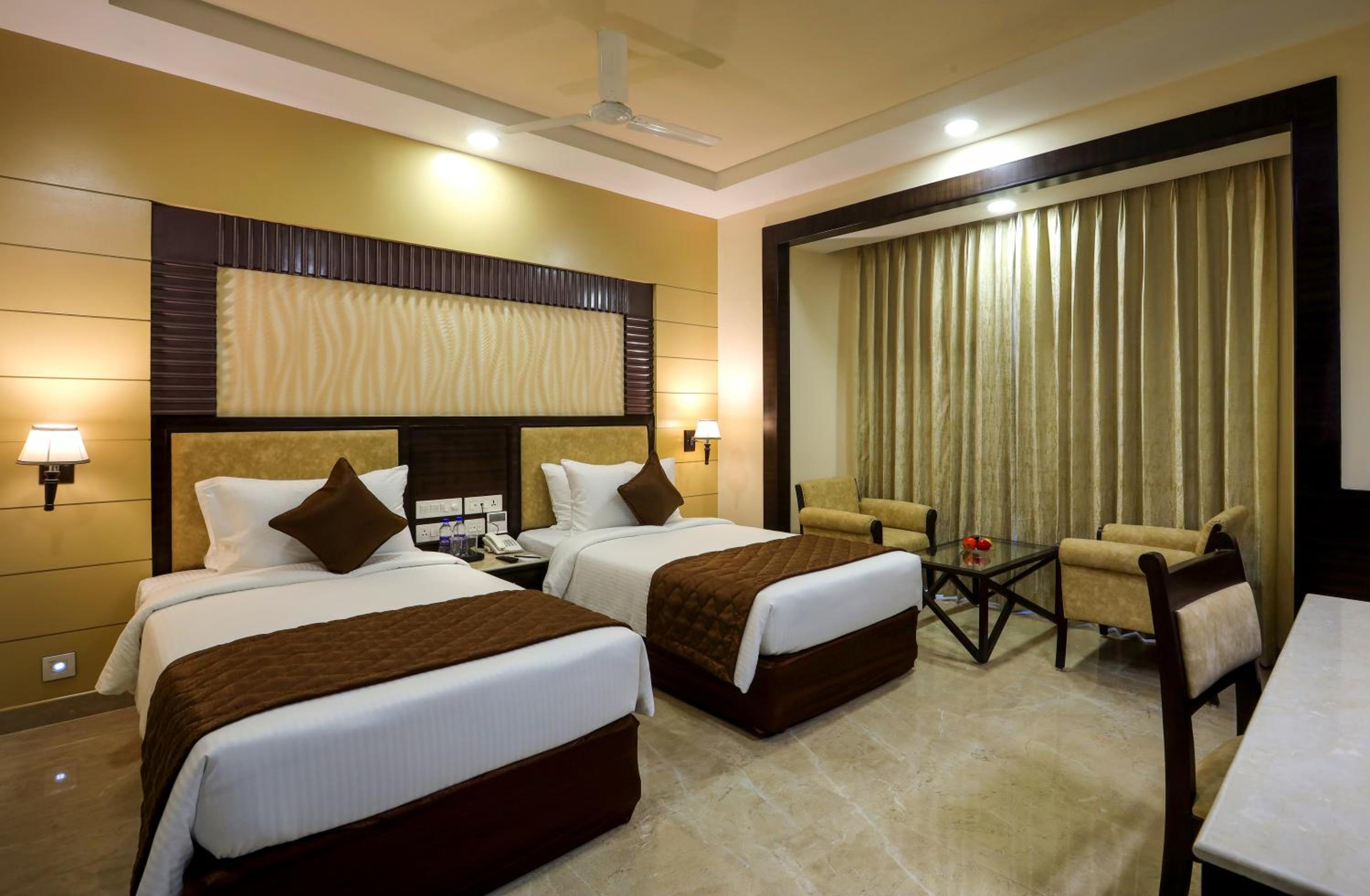 Deluxe Twin Room - Photo 7