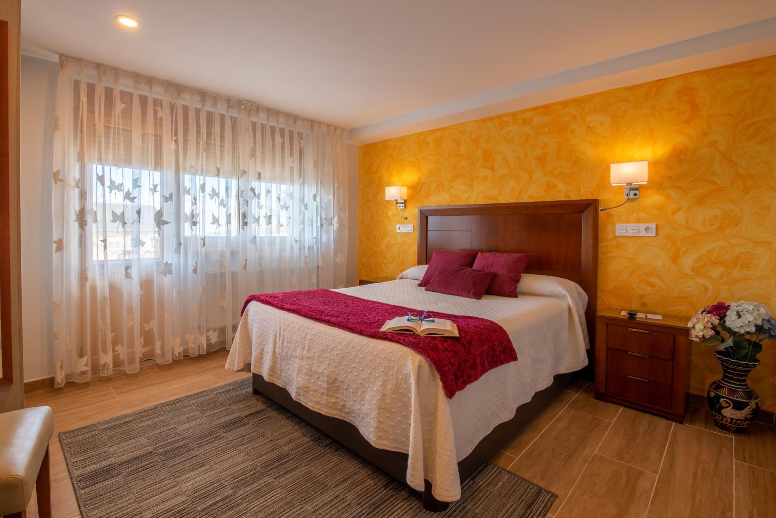 Double Room with Terrace - Photo 1