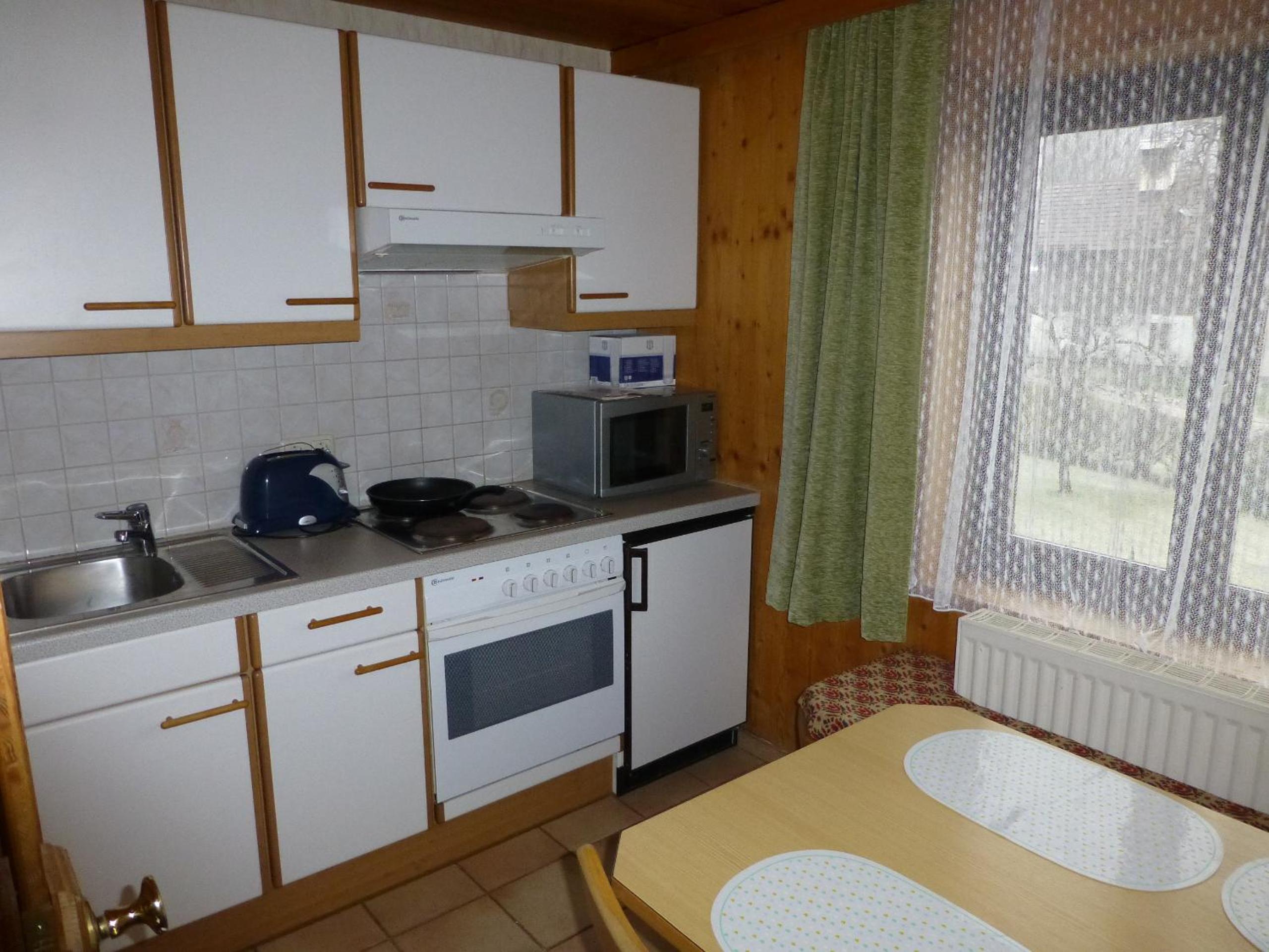Classic One-Bedroom Apartment with Balcony photo 2