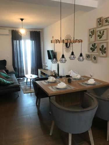 Apartment with Sea View photo 2