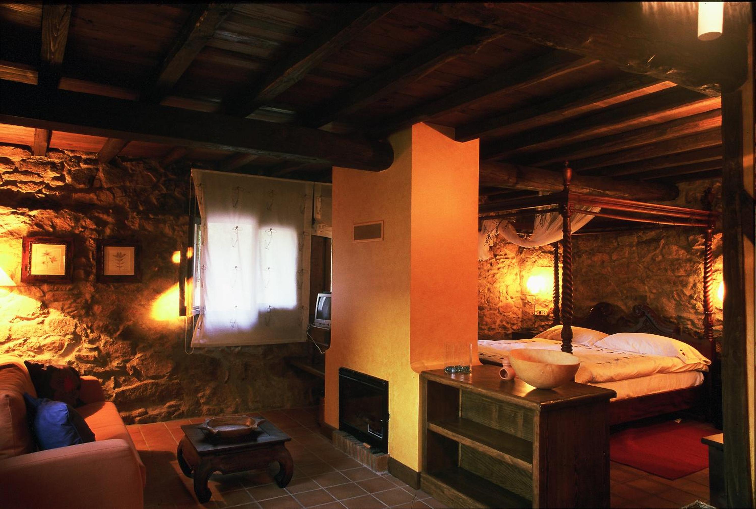Executive Suite - Photo 8