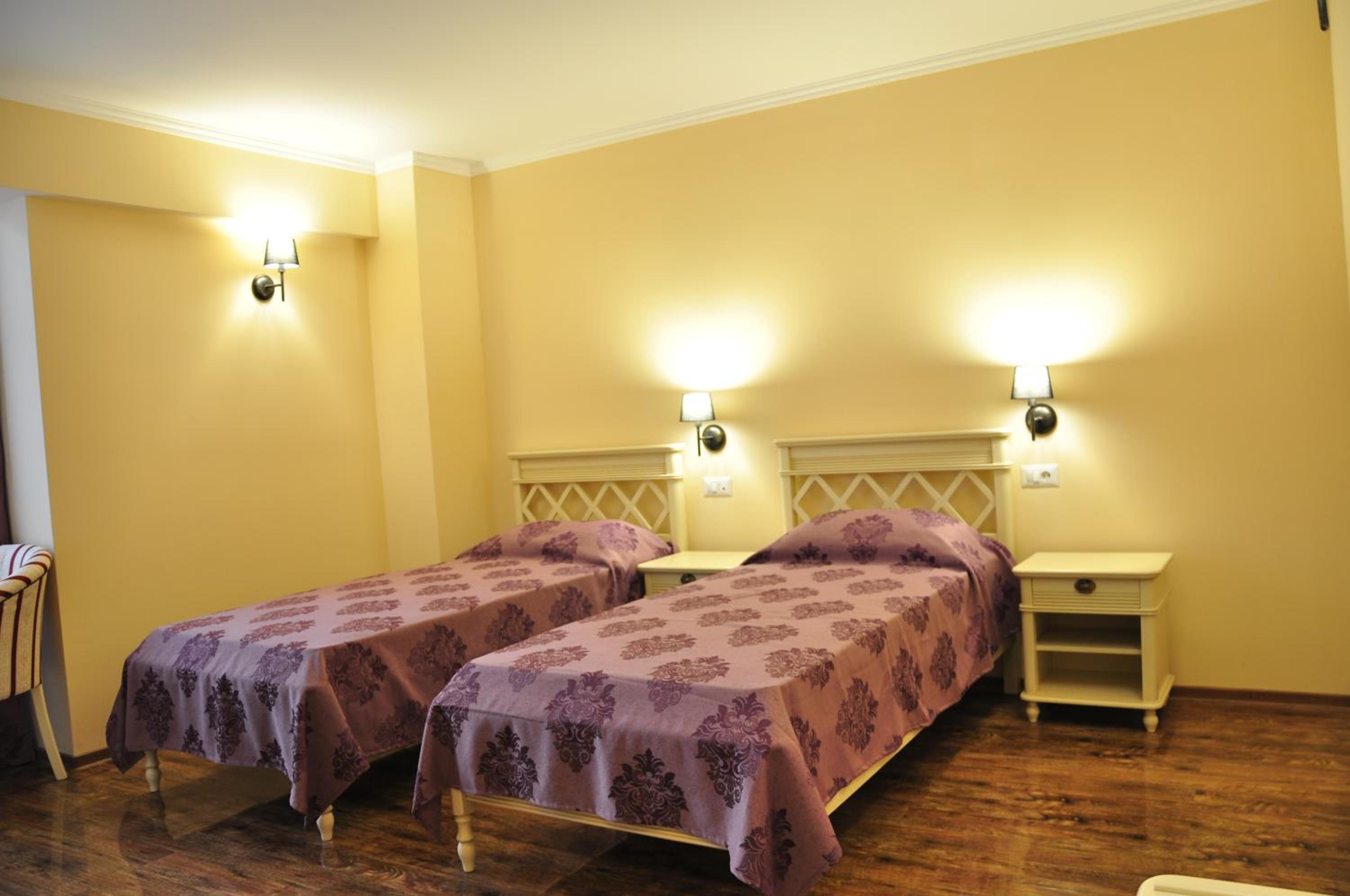 Double or Twin Room photo 2