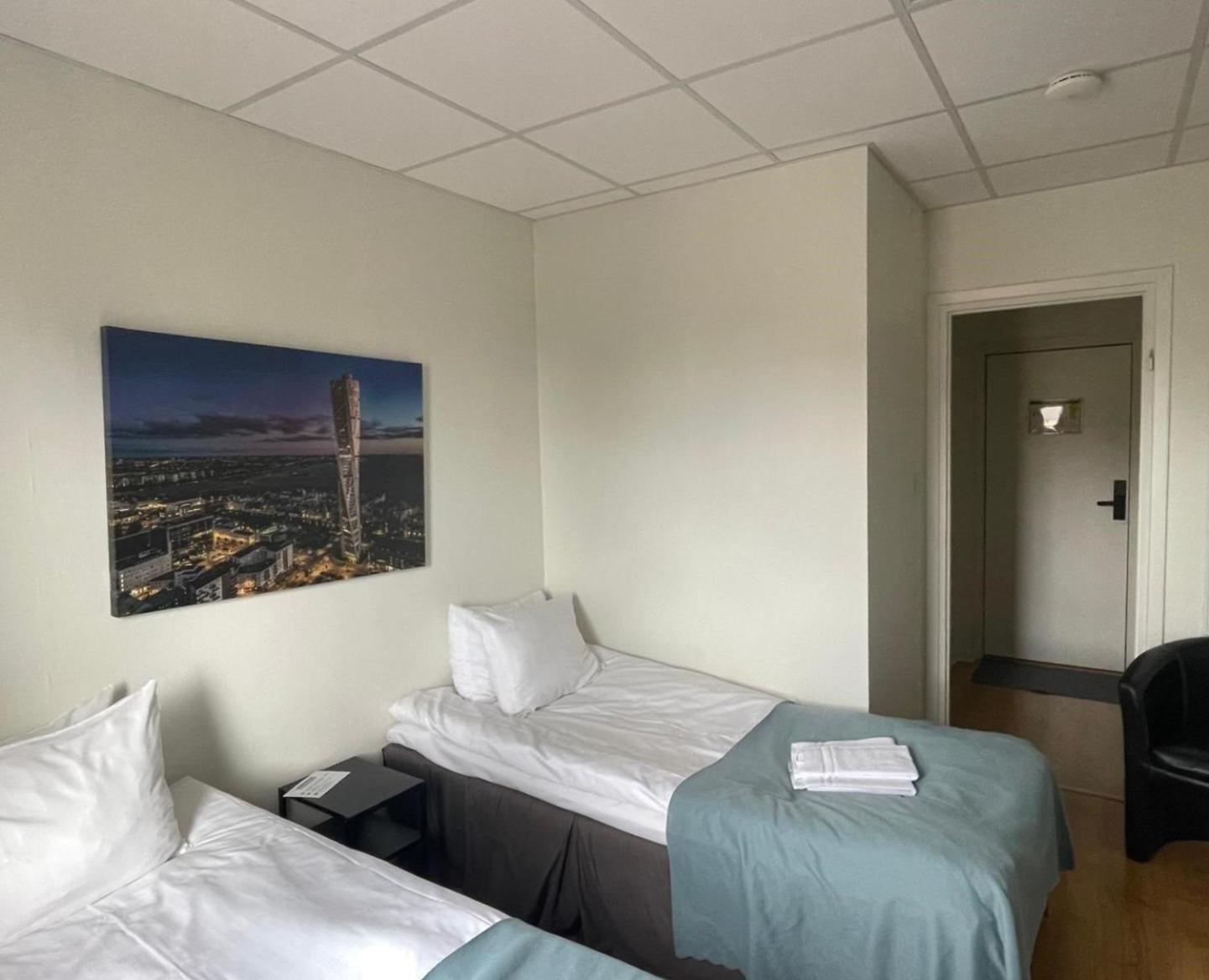 Standard Twin Room photo 1