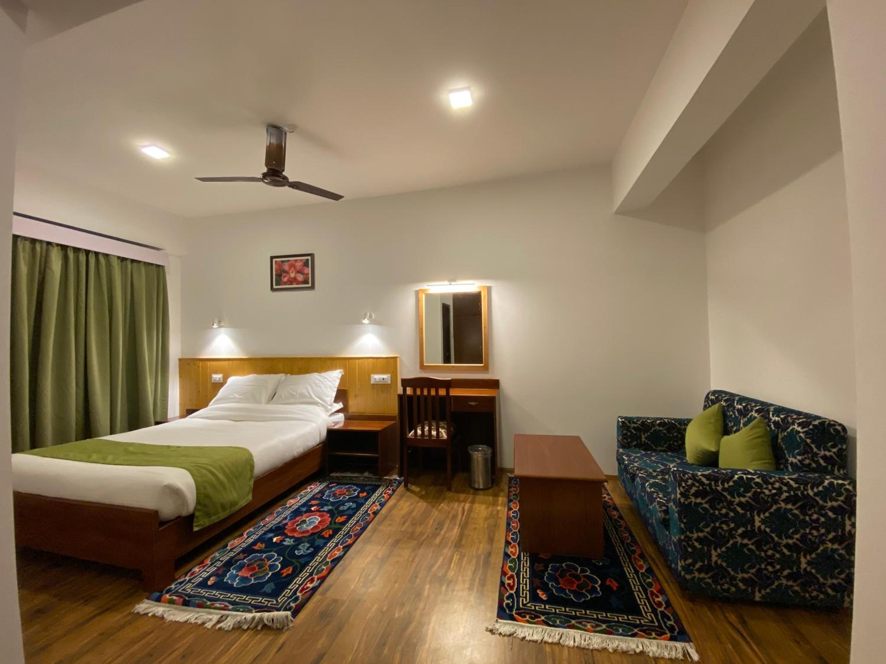 Deluxe Double Room photo 2
