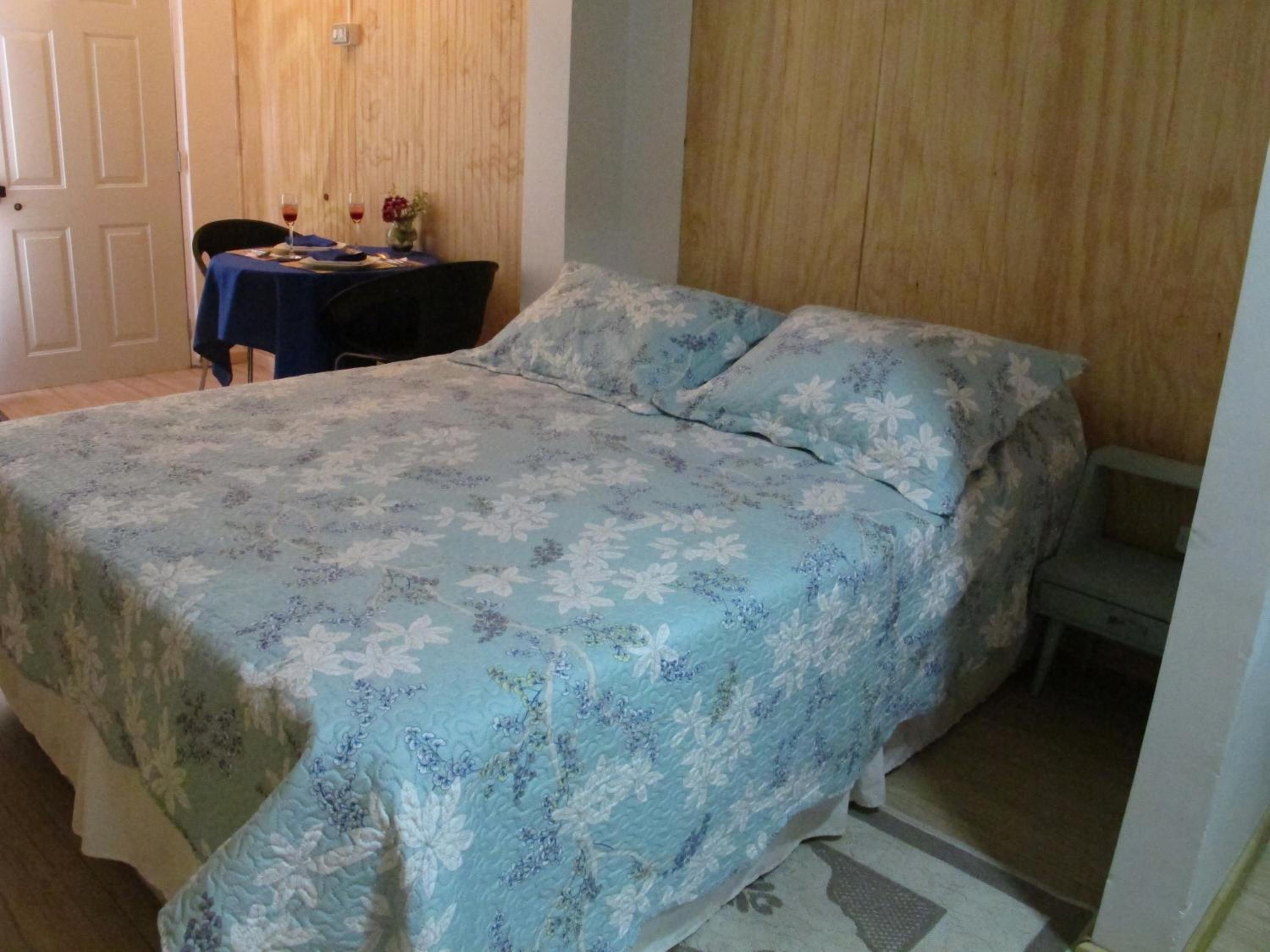 Apartment photo 2