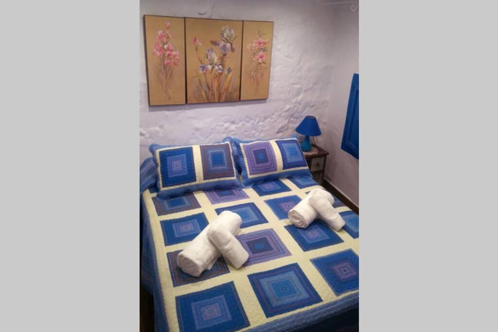 One-Bedroom Apartment - Photo 1