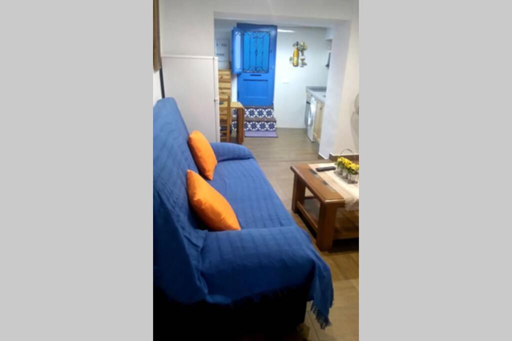 One-Bedroom Apartment - Photo 8