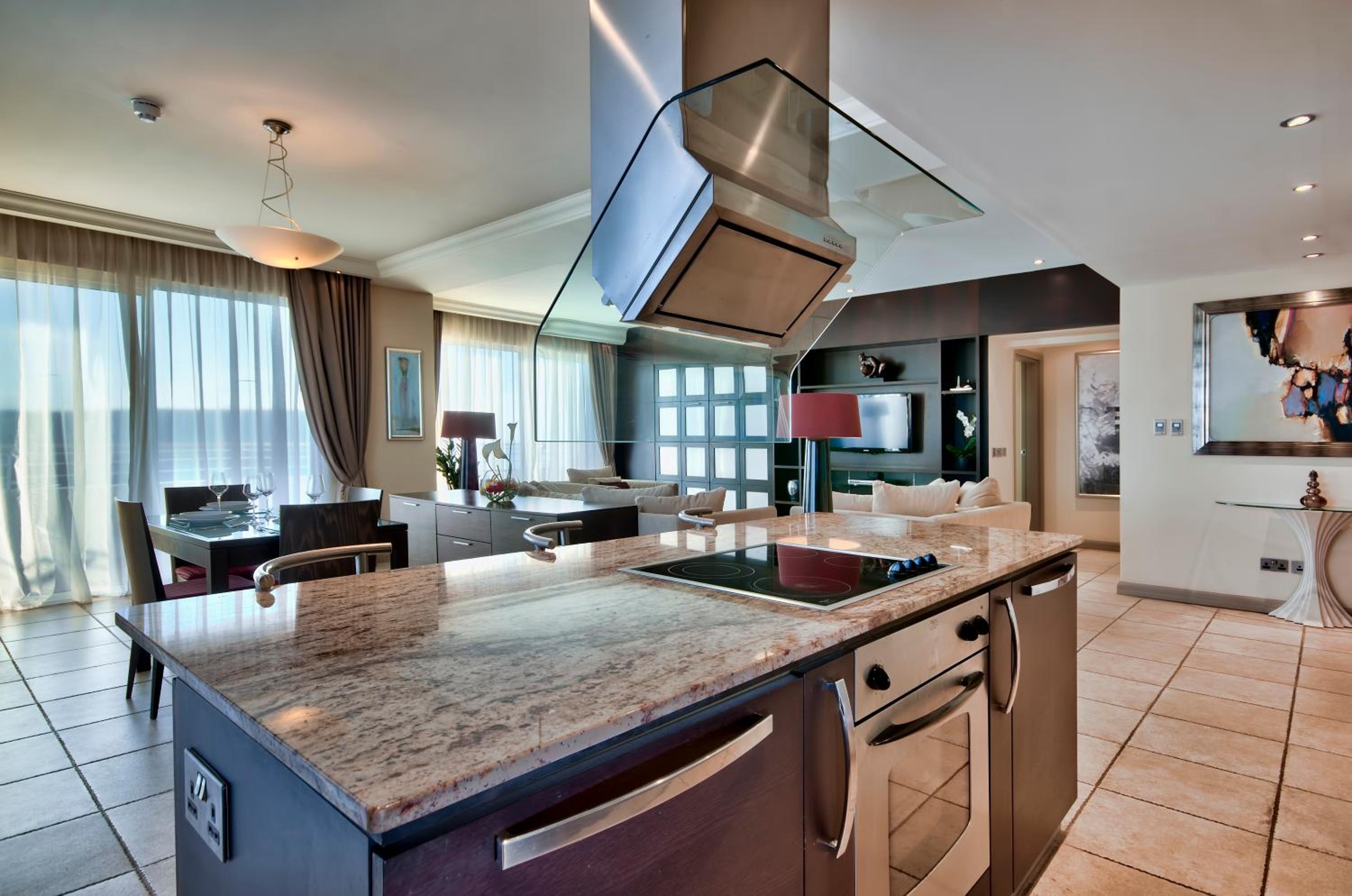 Penthouse Suite with Country View - Photo 5