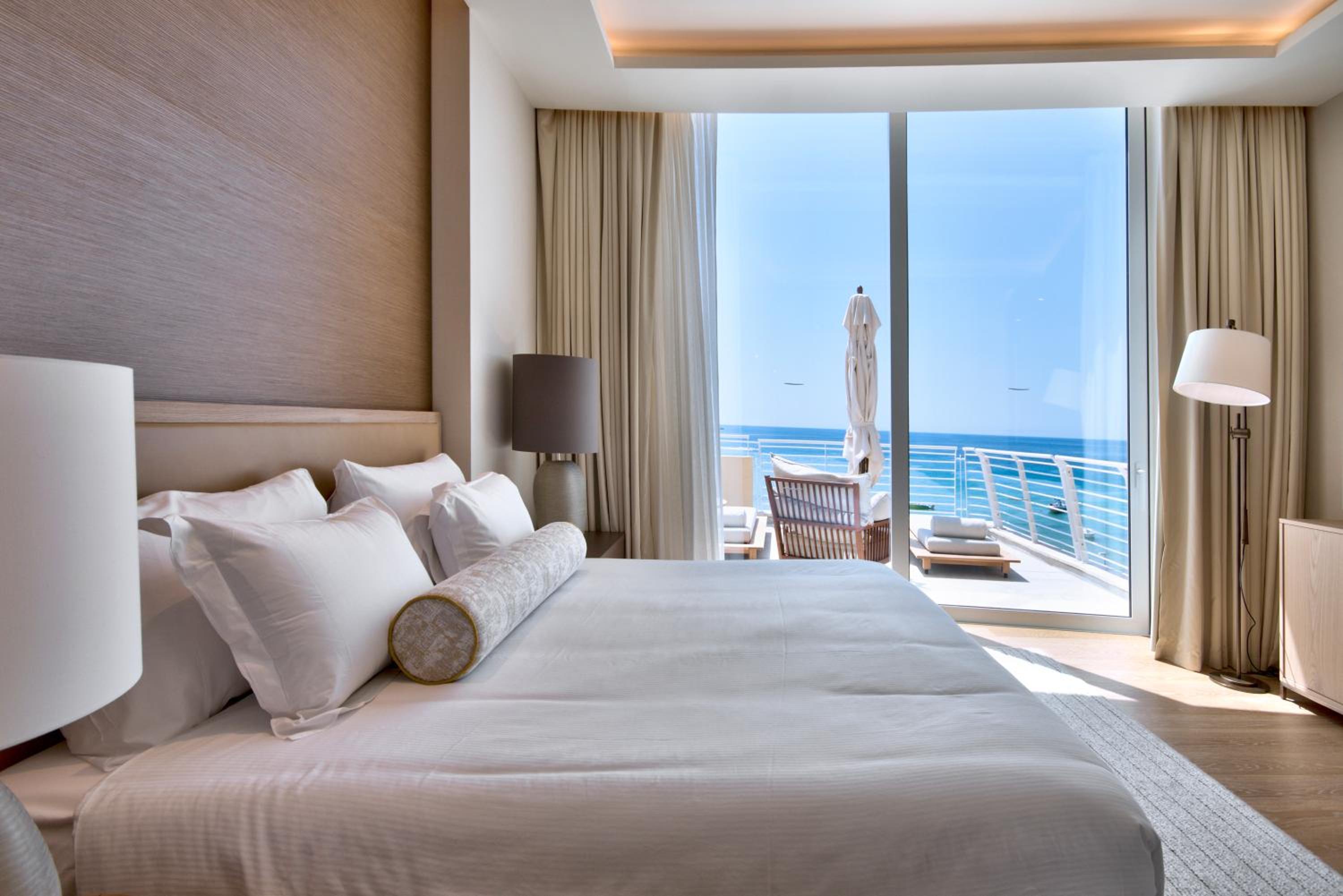 Sands Tower - Three-Bedroom Suite with Sea View