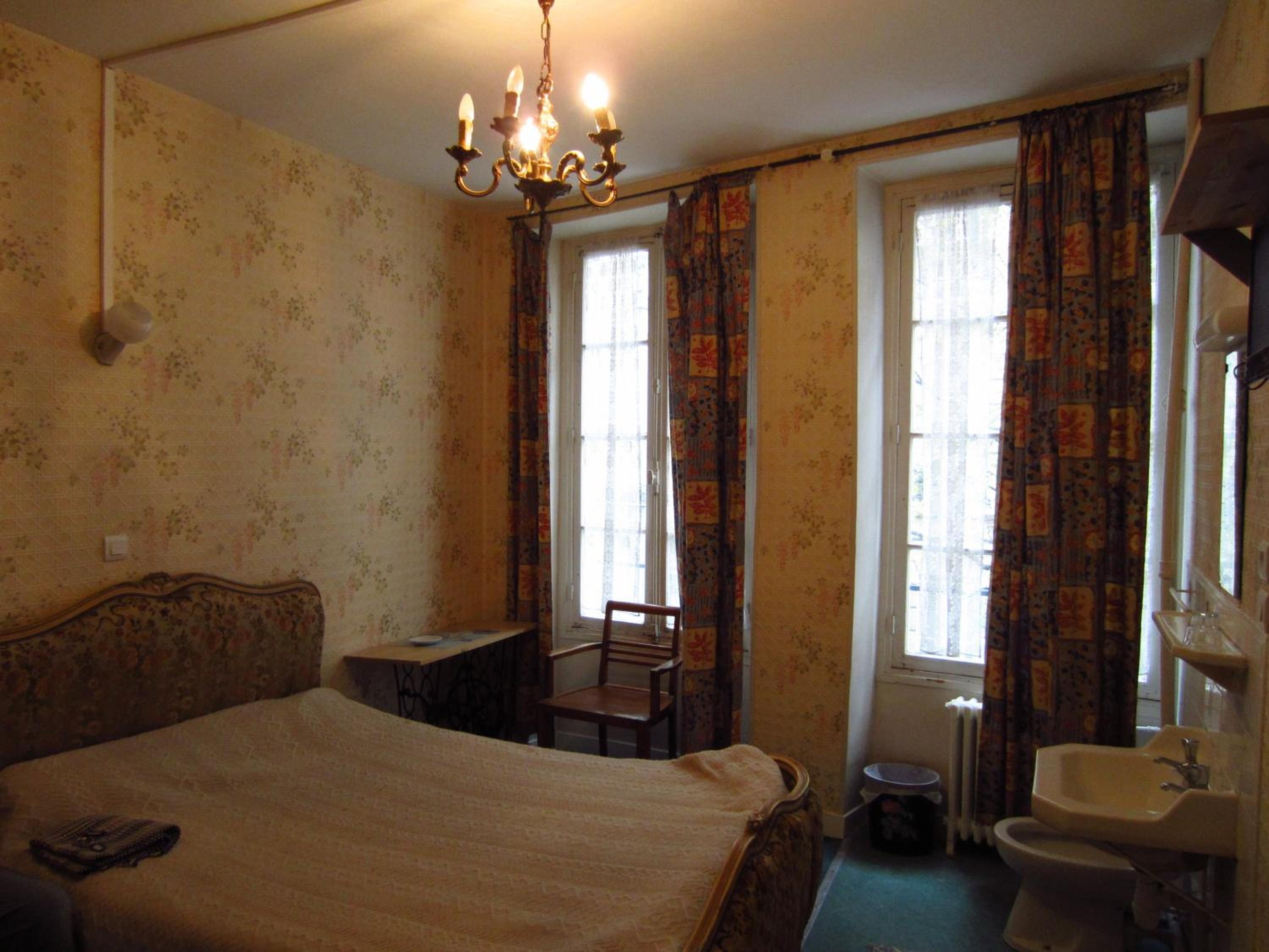 Double Room with Shared Toilet photo 2