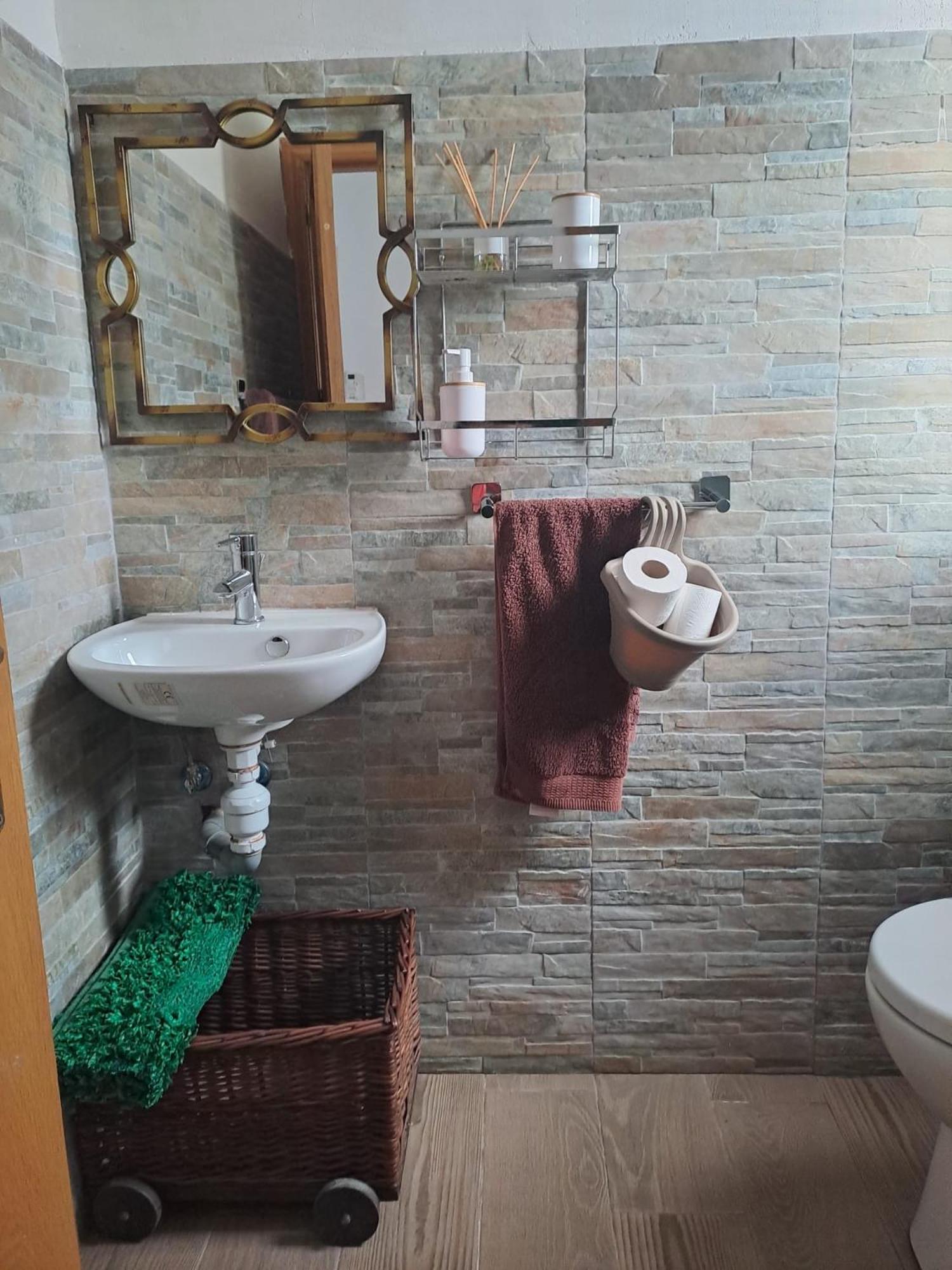 Triple Room with Private Bathroom photo 3