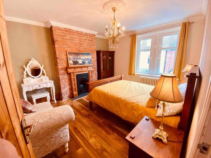 Three-Bedroom Apartment photo 1