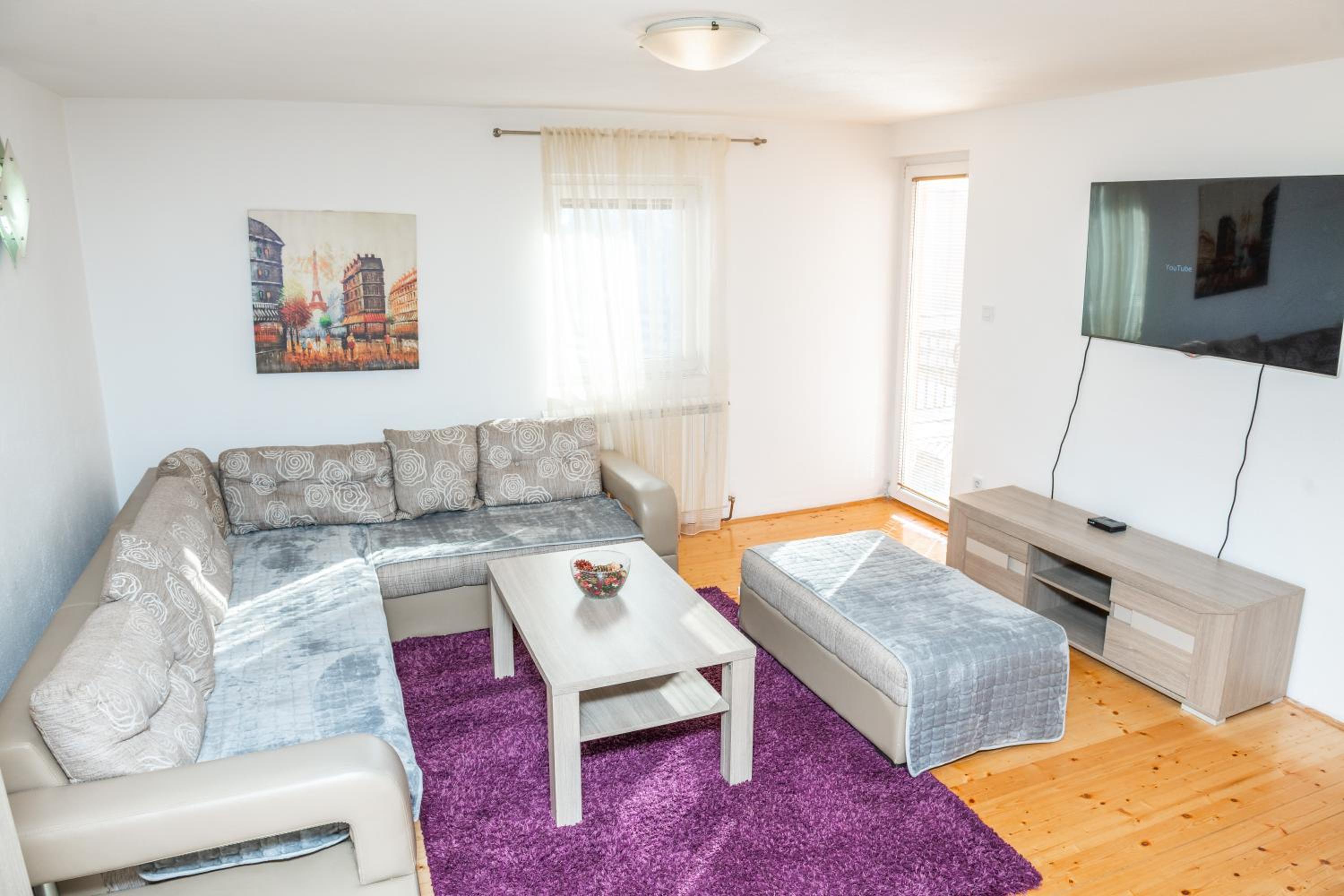 Villa photo 3