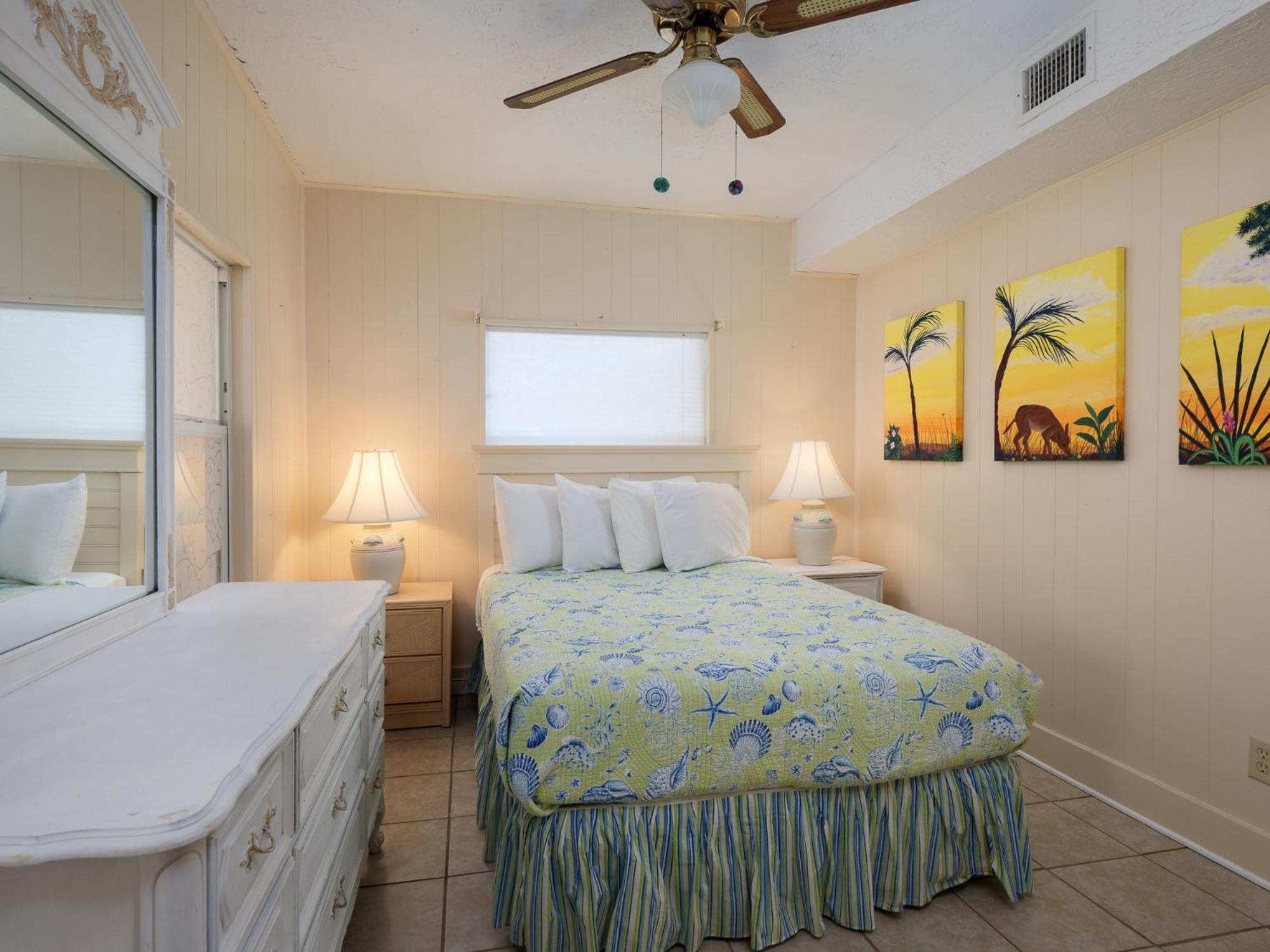 Two-Bedroom Apartment - Photo 2