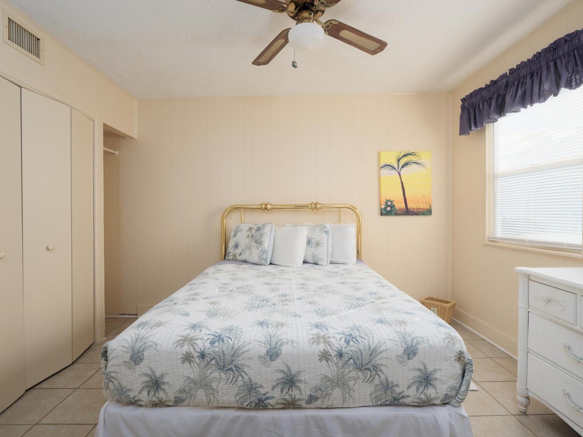 Two-Bedroom Apartment - Photo 3