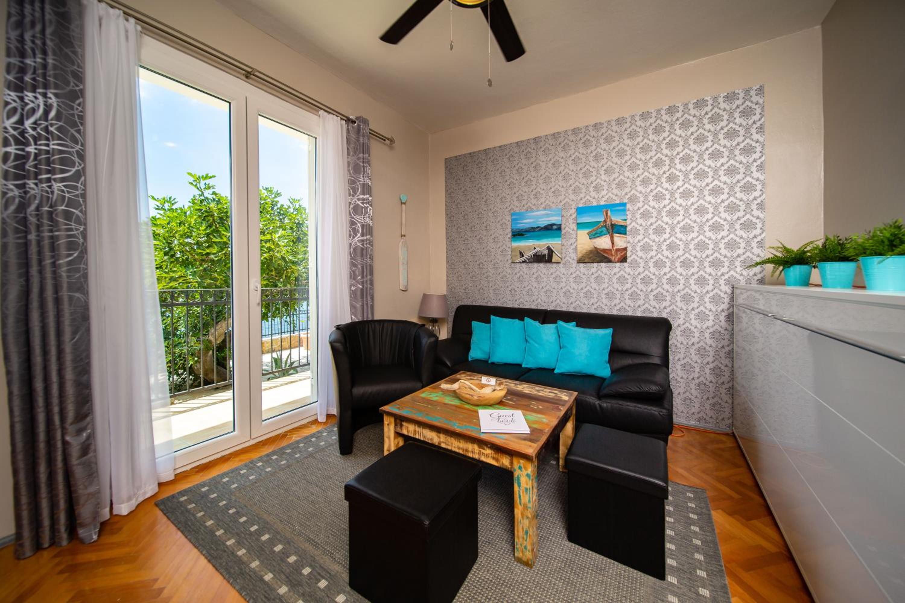 Apartment 1 with Sea View photo 1
