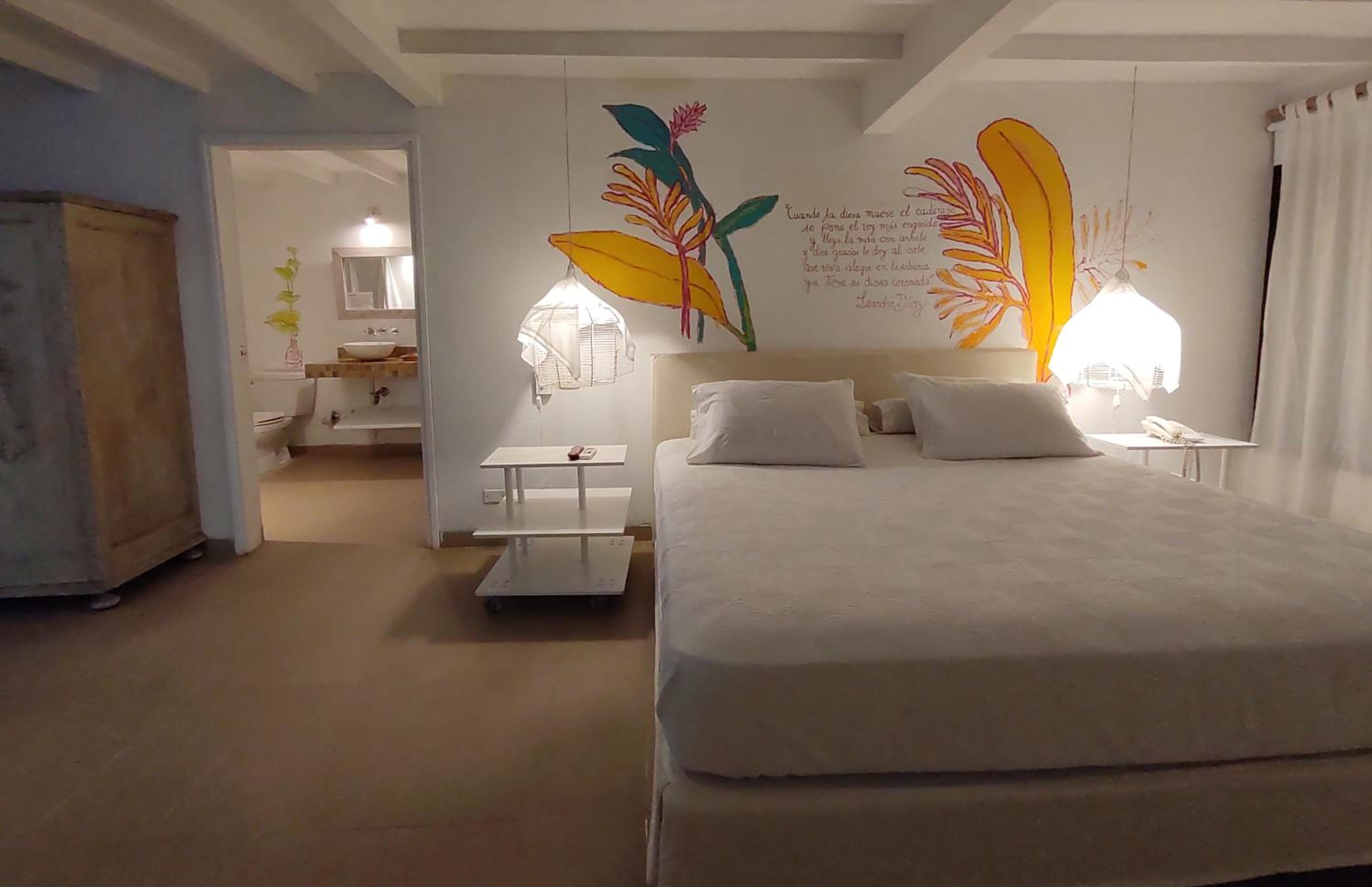 Deluxe King Room photo 3