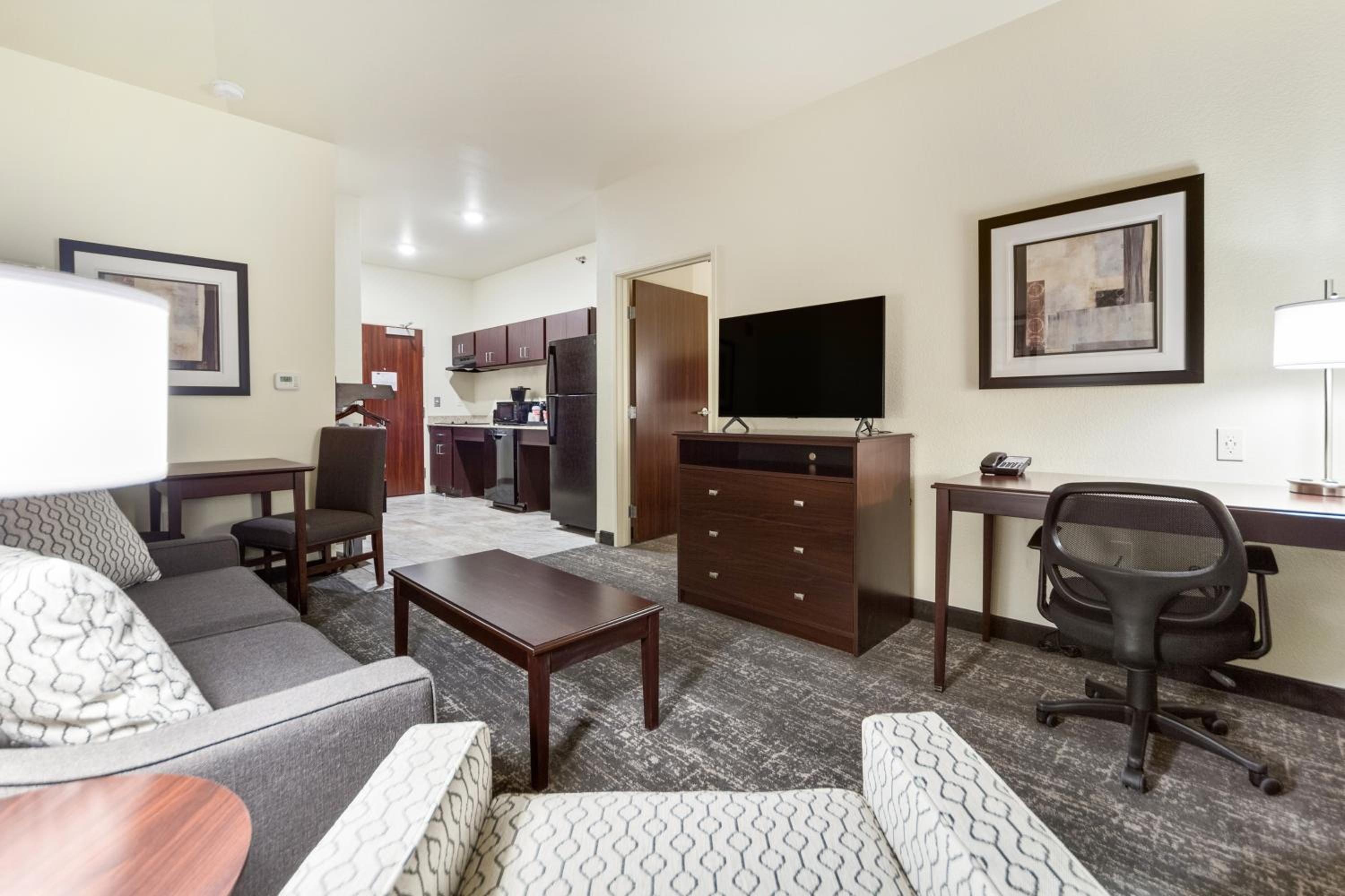 King Suite - Photo 1