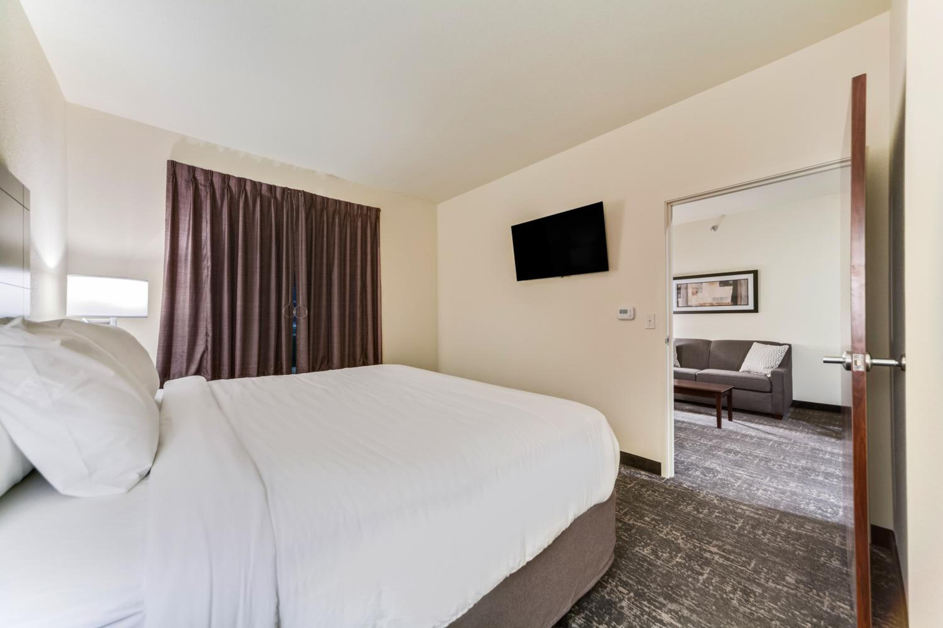 King Suite - Photo 3