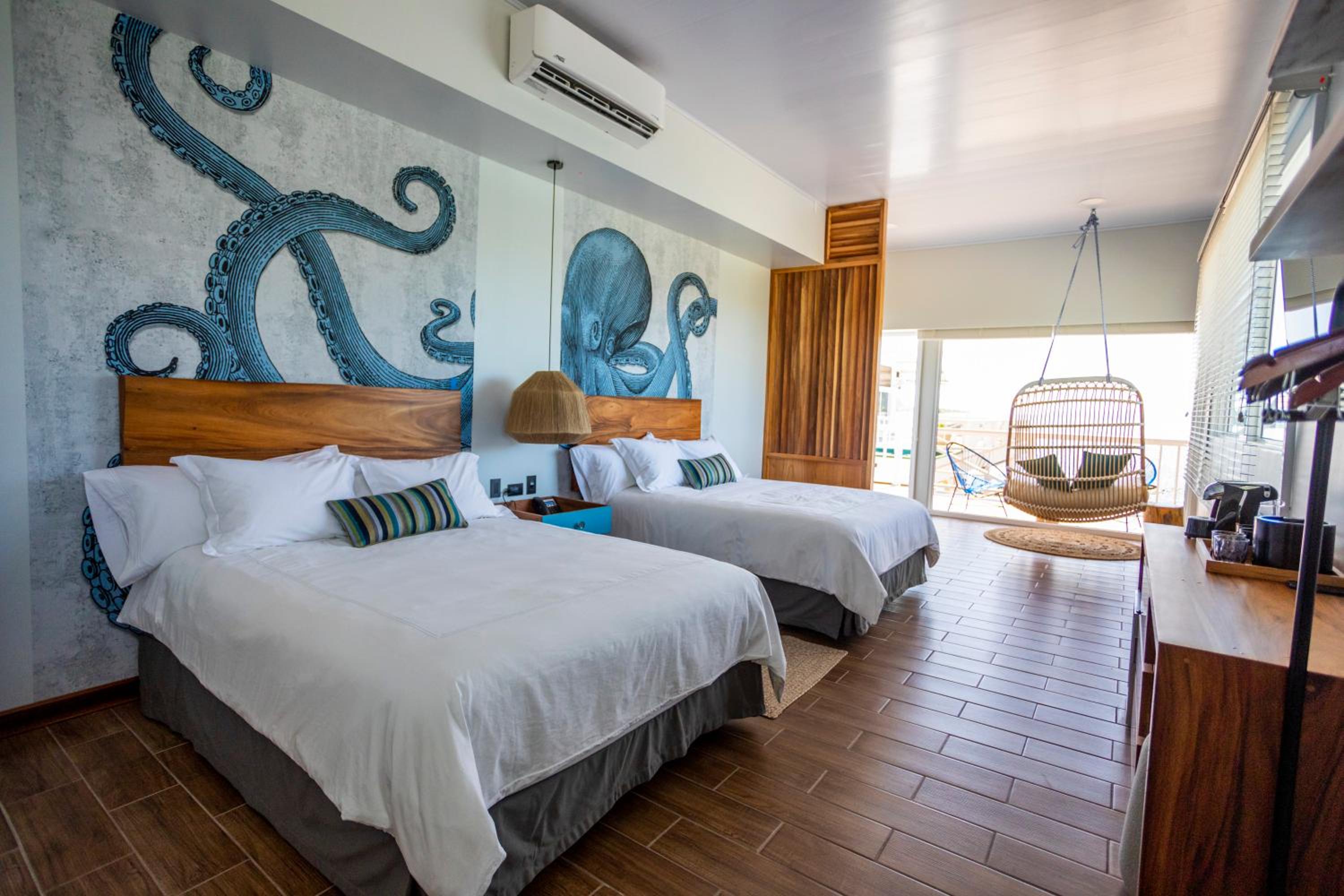 Twin Room - Photo 1