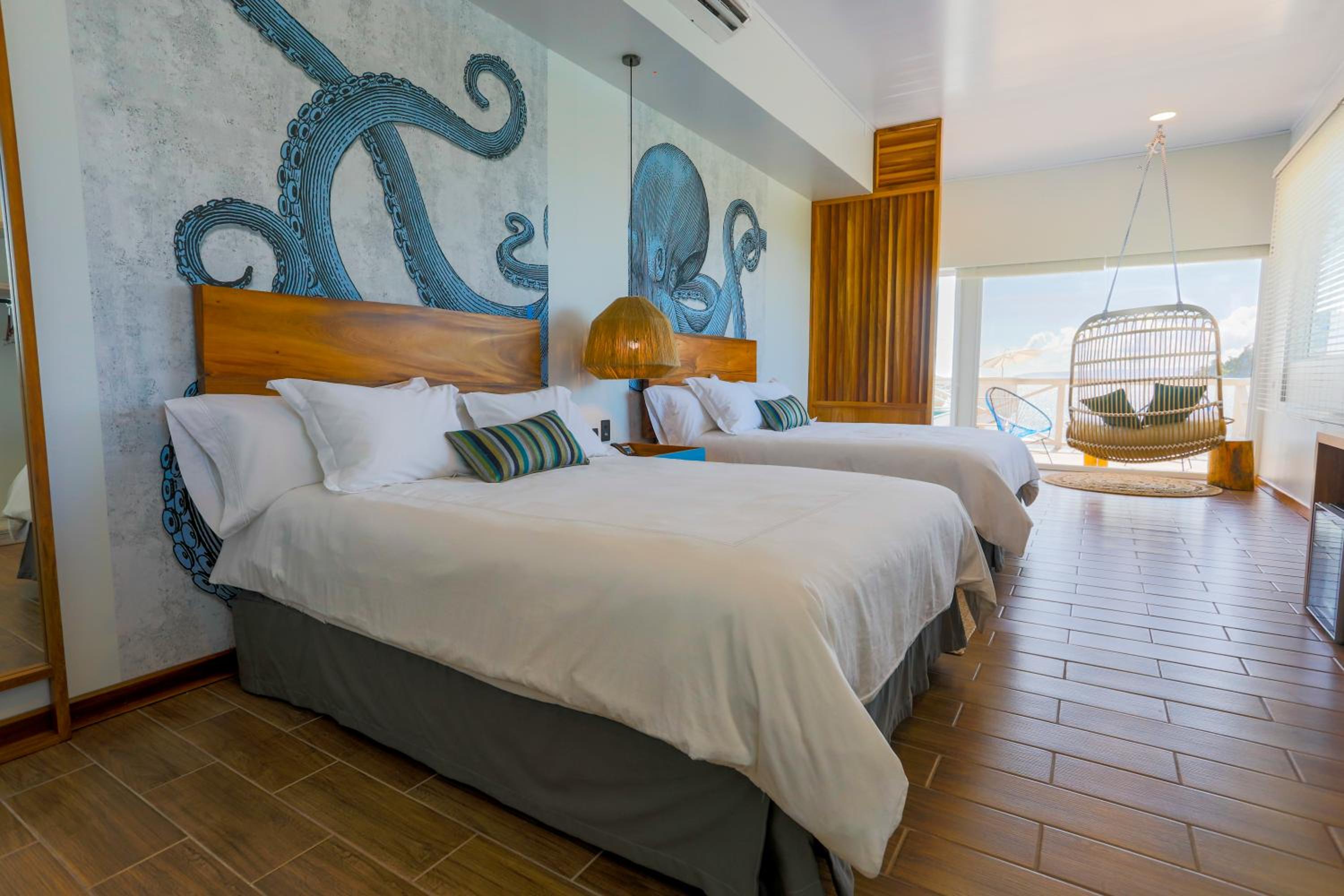 Twin Room - Photo 3