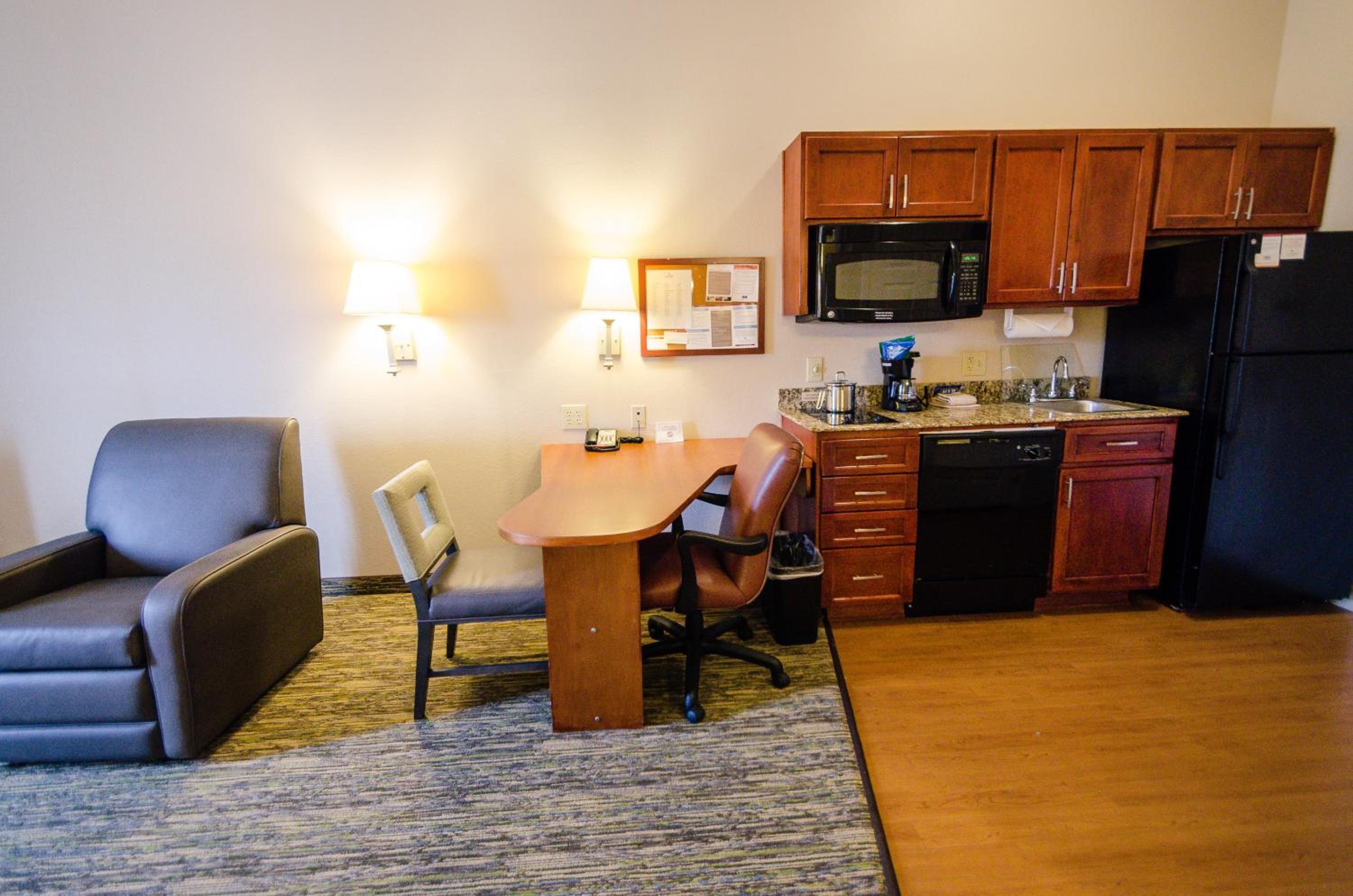 King Studio Suite - Photo 4