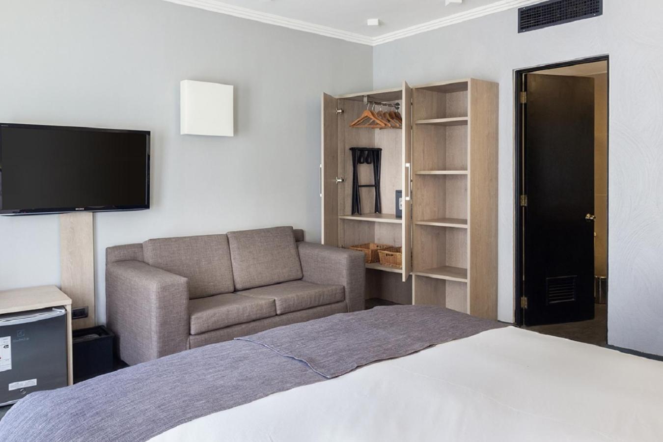 Superior Double Room - Photo 3
