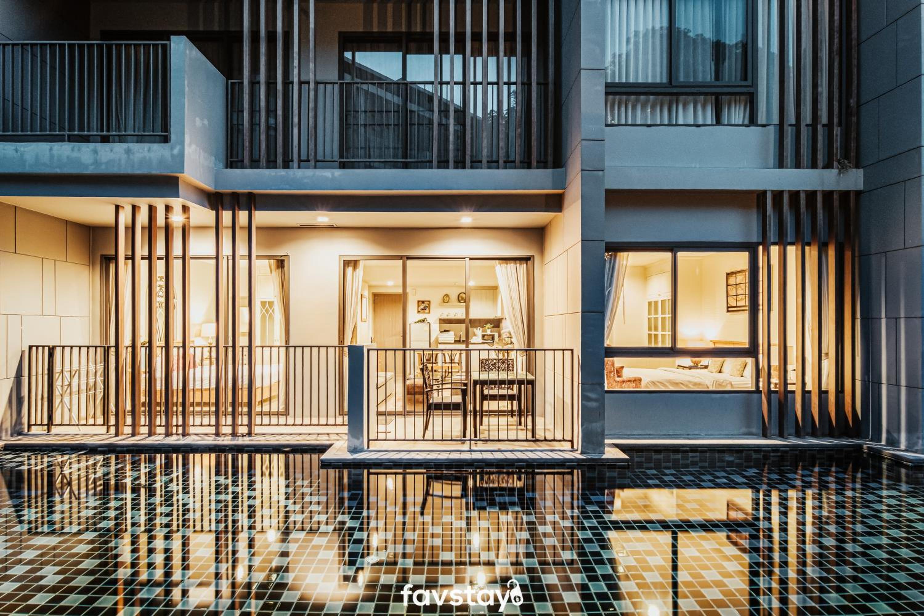 Two-Bedroom Apartment with Pool Access - Photo 12