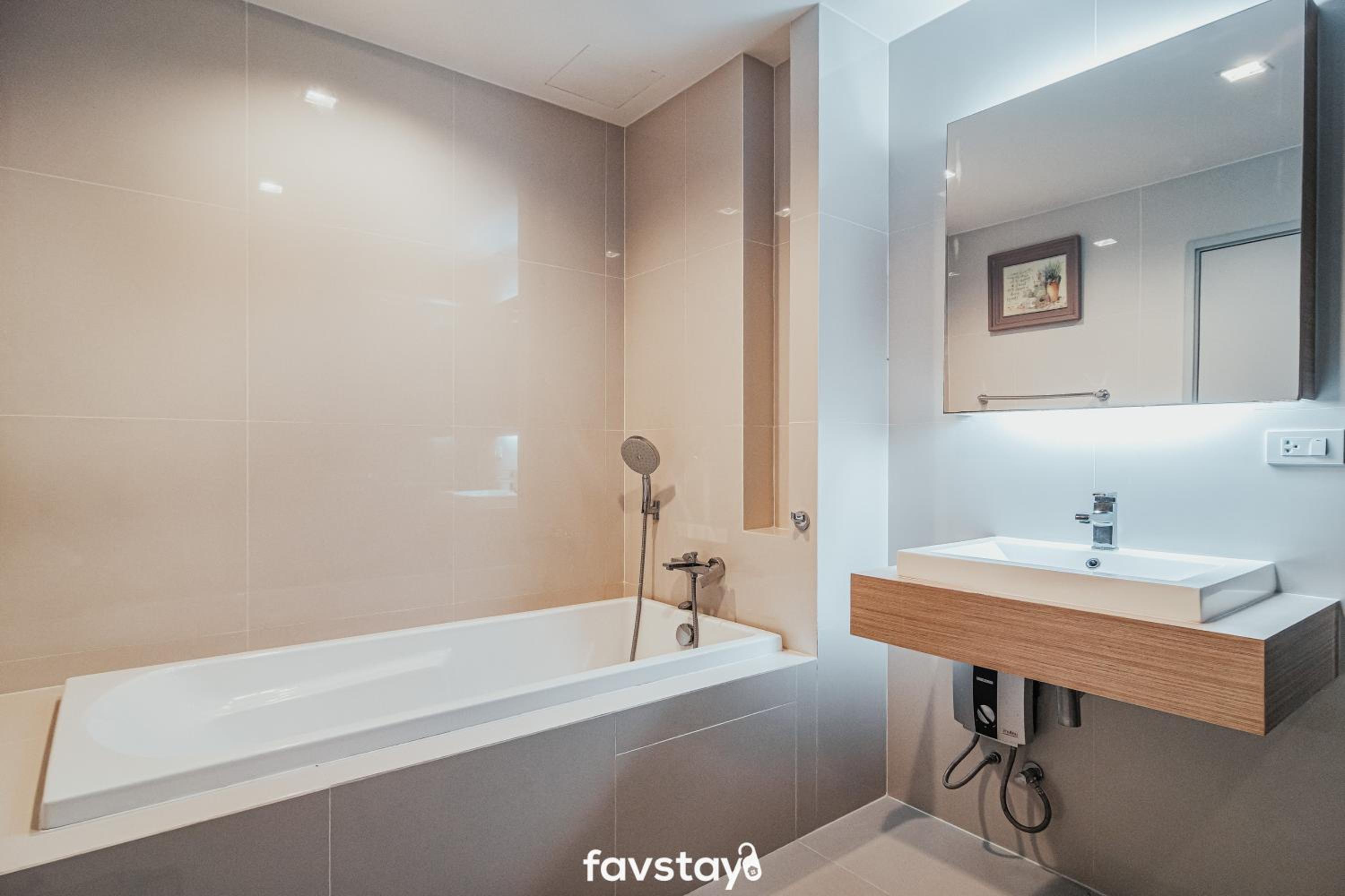 Two-Bedroom Apartment with Pool Access - Photo 10
