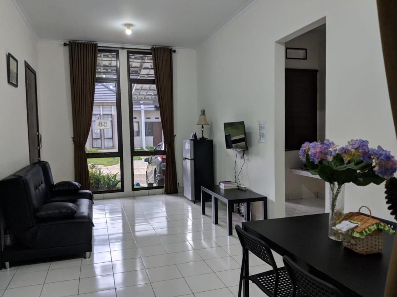 Two-Bedroom House - Photo 21