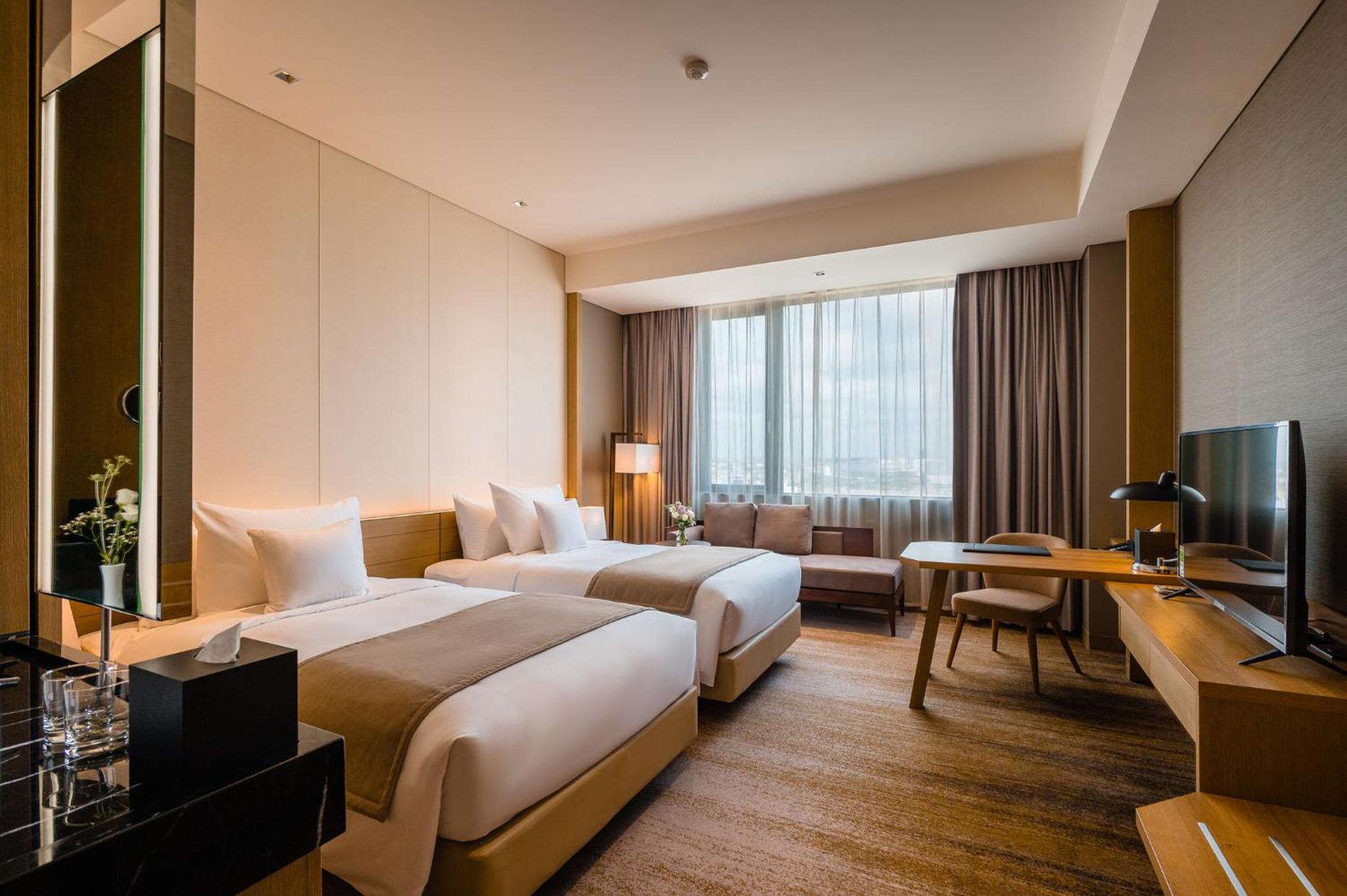 Deluxe Corner Twin Room