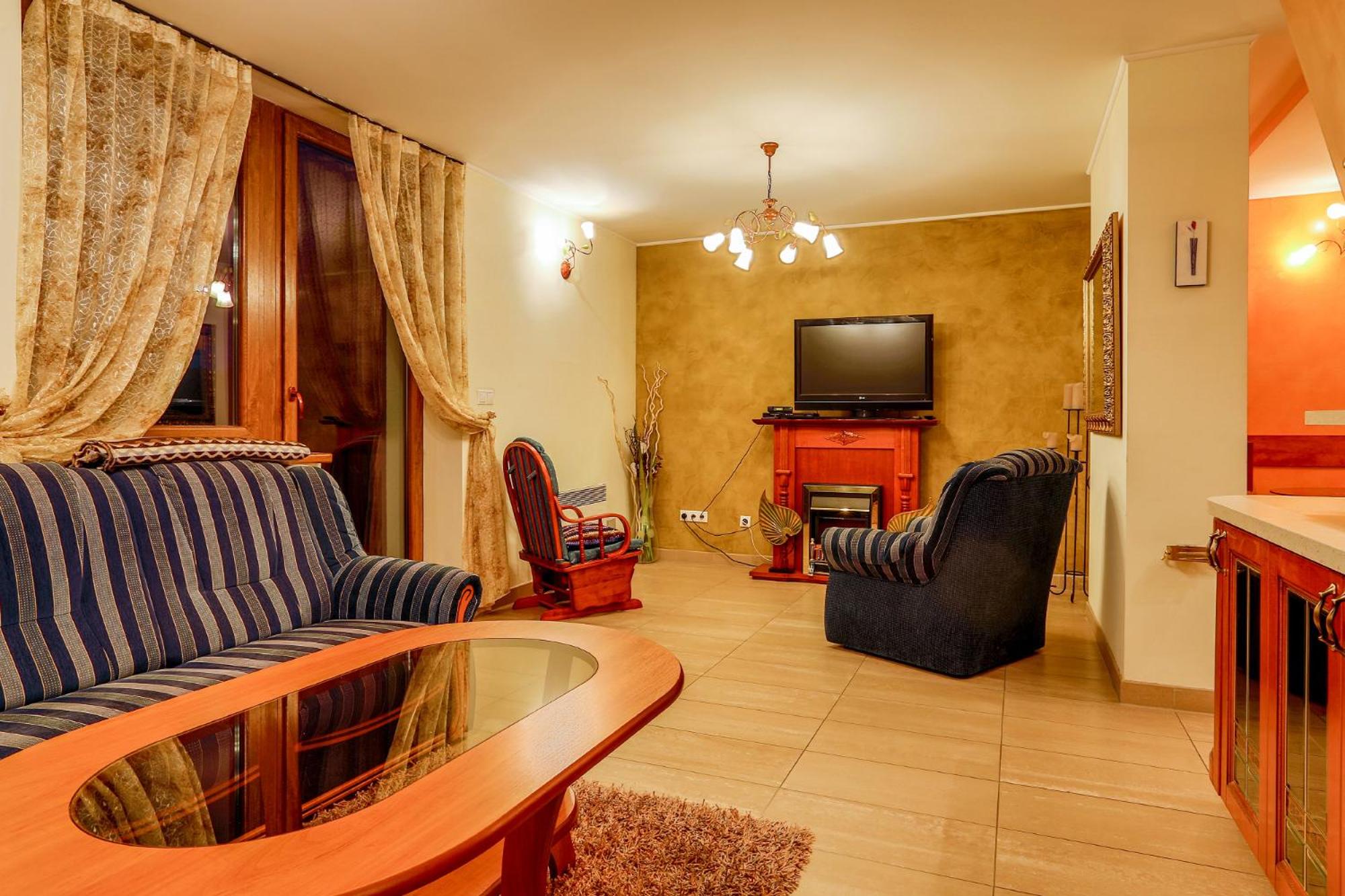 Two-Bedroom Apartment - Photo 6