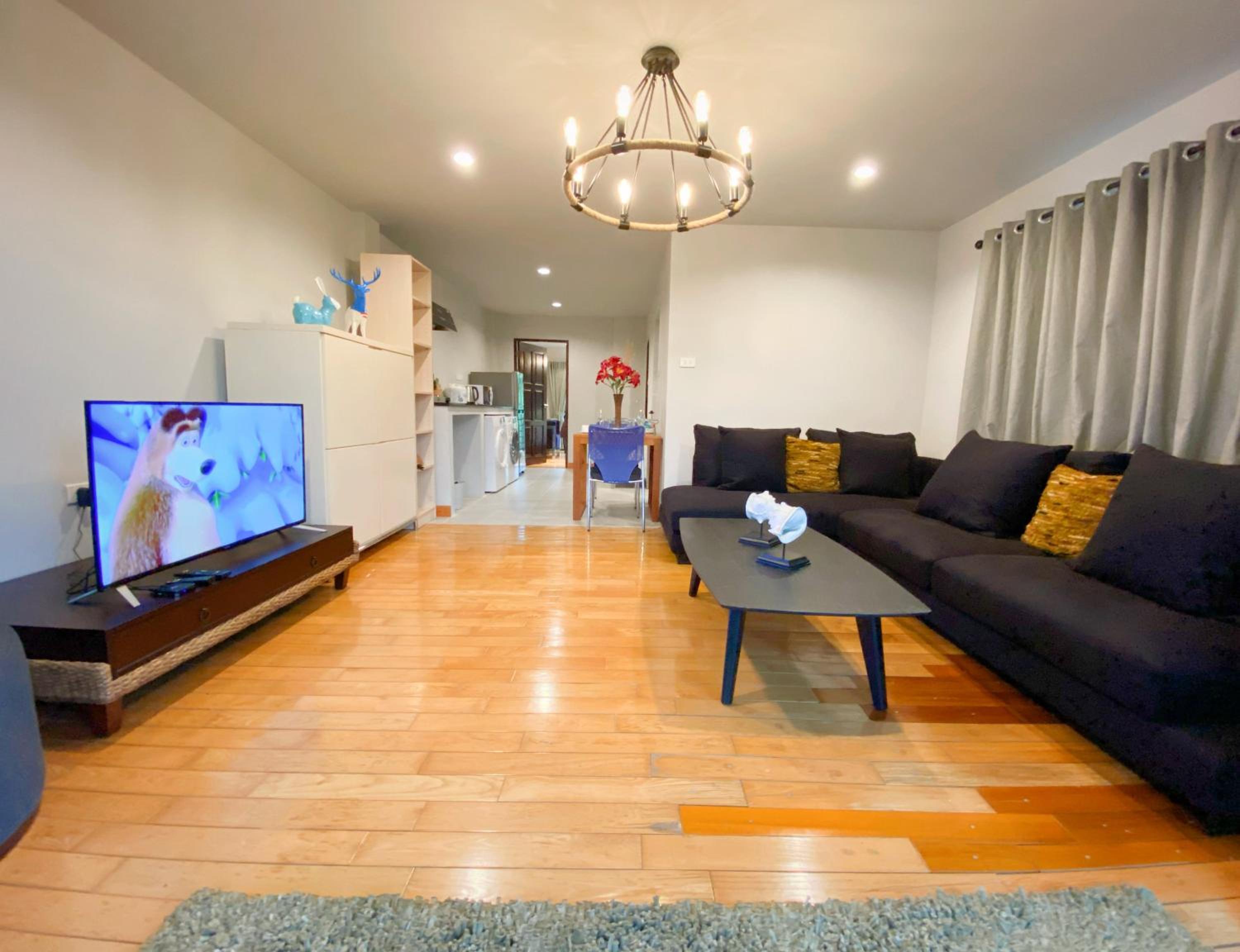 One-Bedroom Apartment - Photo 7