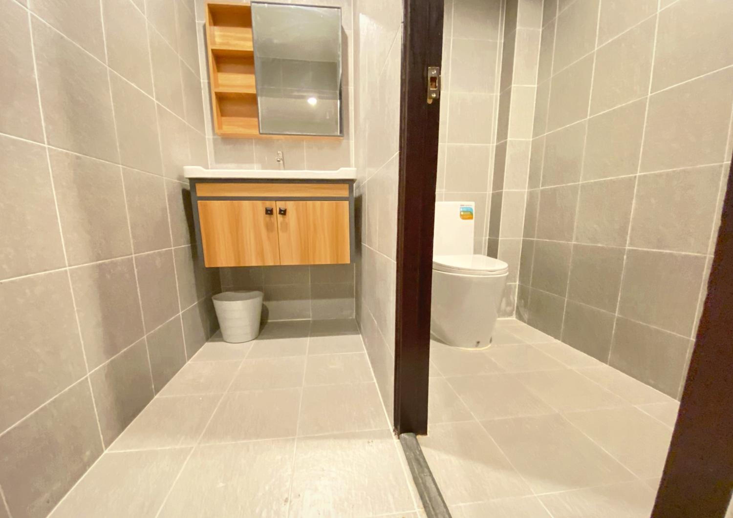 One-Bedroom Apartment - Photo 11