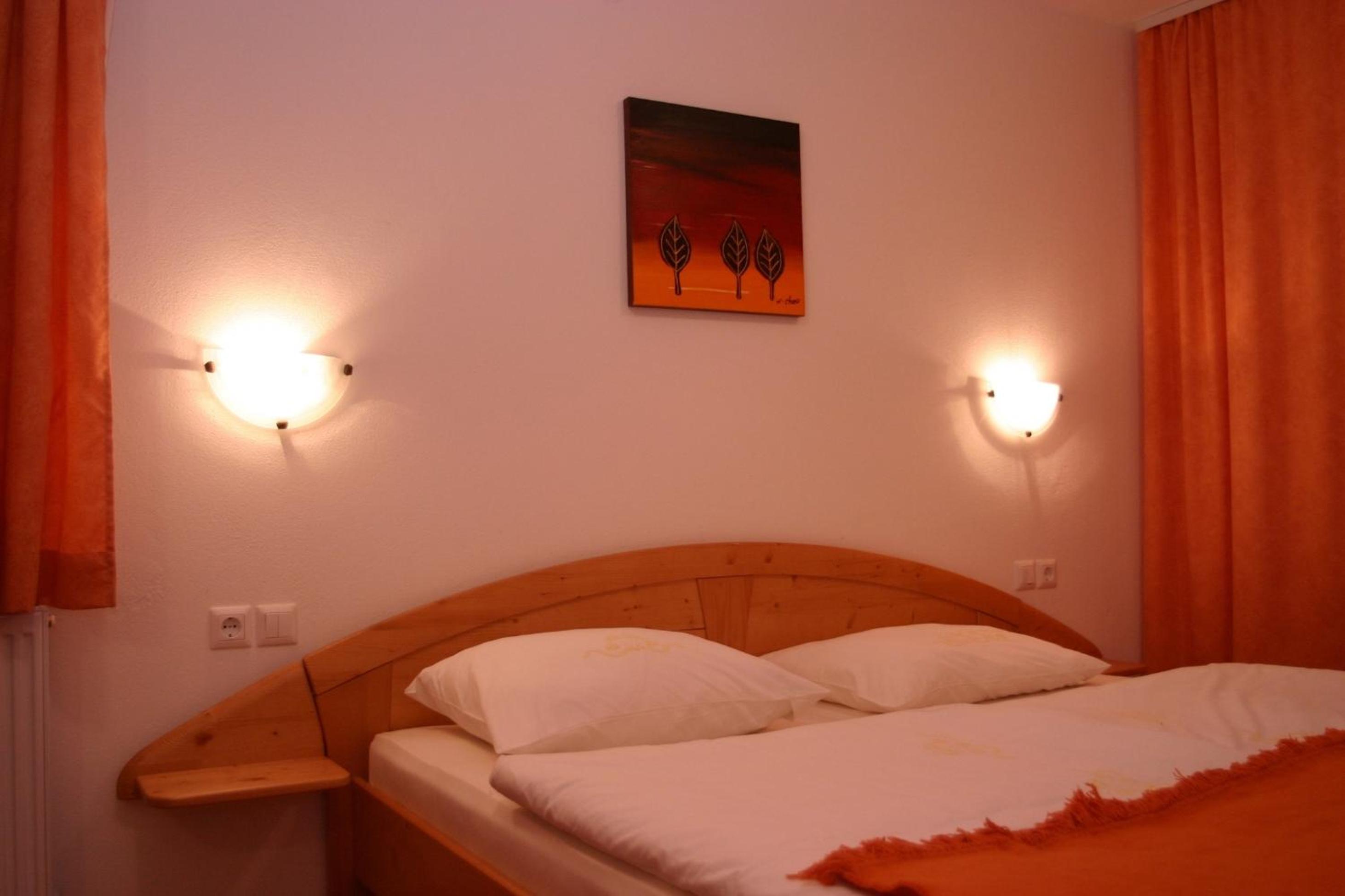 Comfort Double Room with Balcony - Photo 13