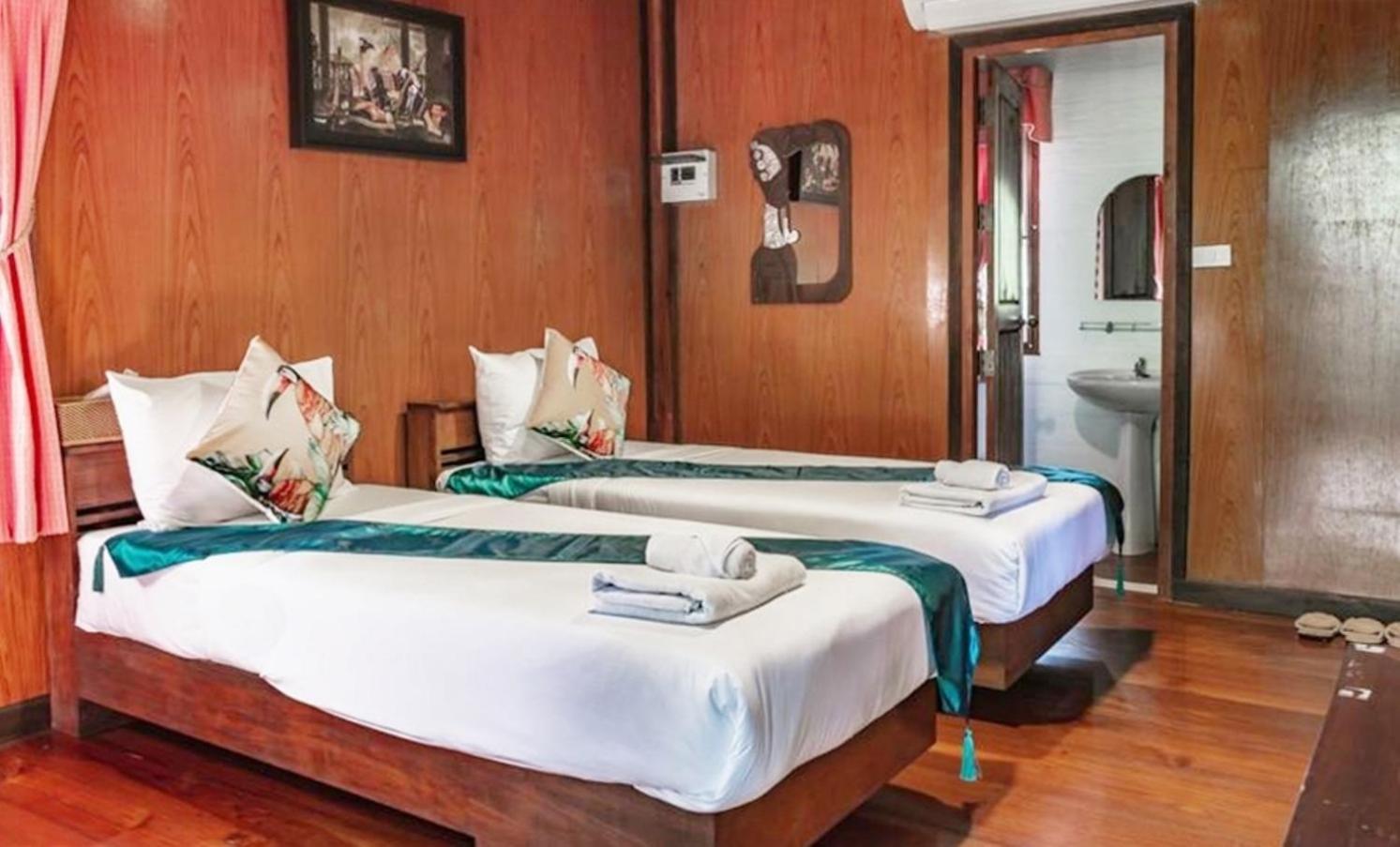 Economy Twin Room
