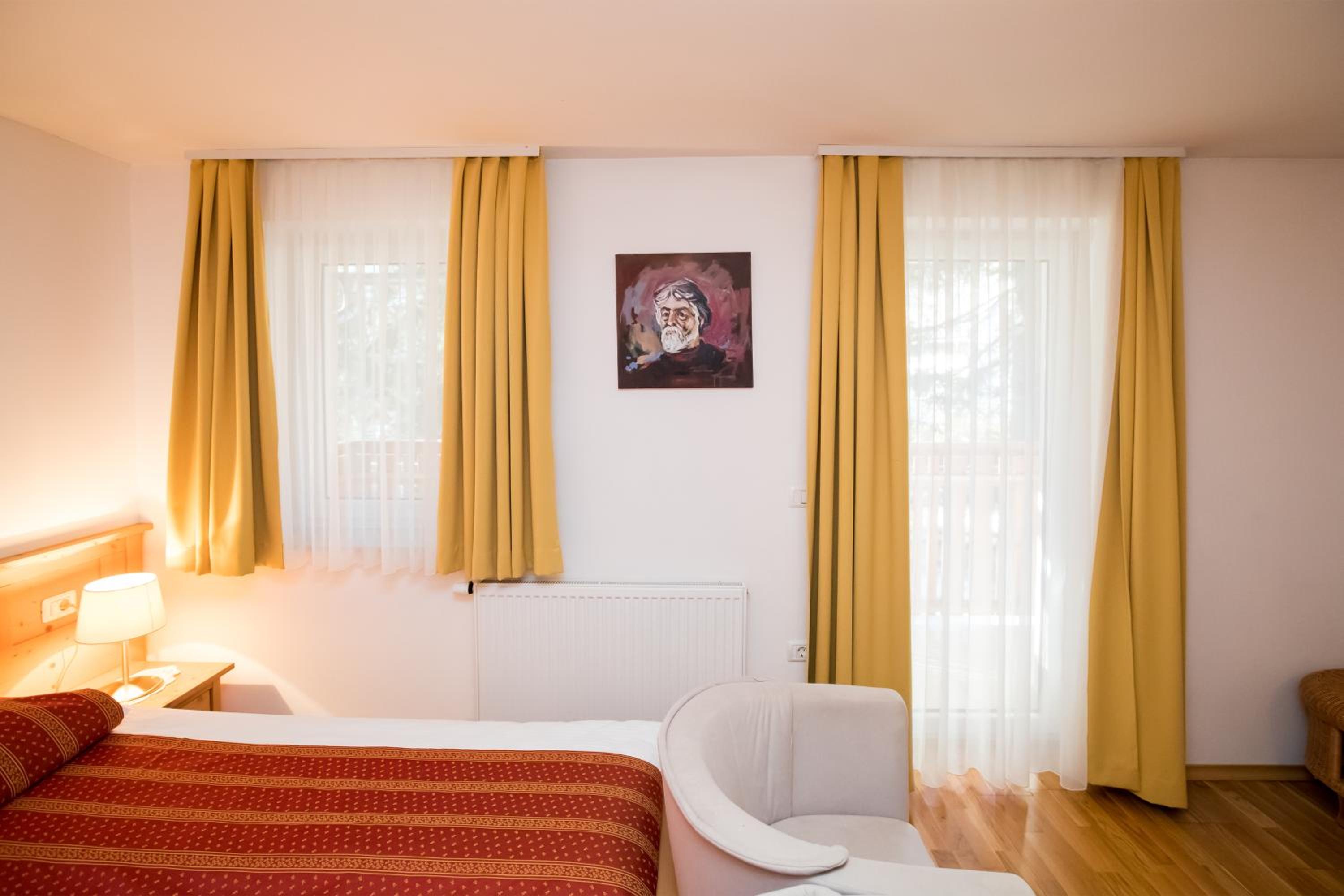 Triple Room with Balcony - Photo 1