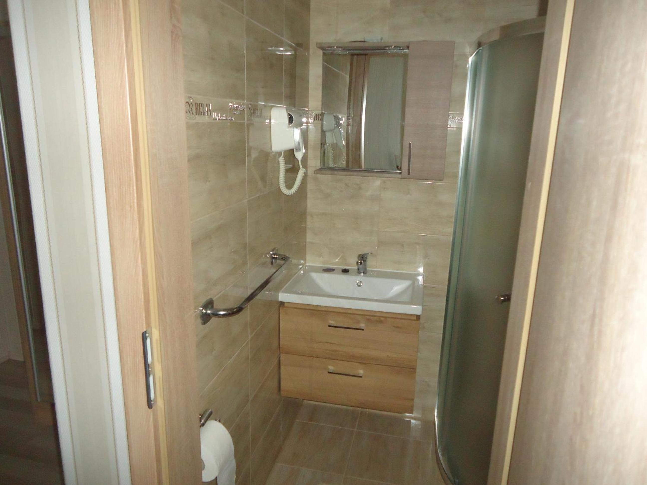 Double or Twin Room - Disability Access - Photo 2