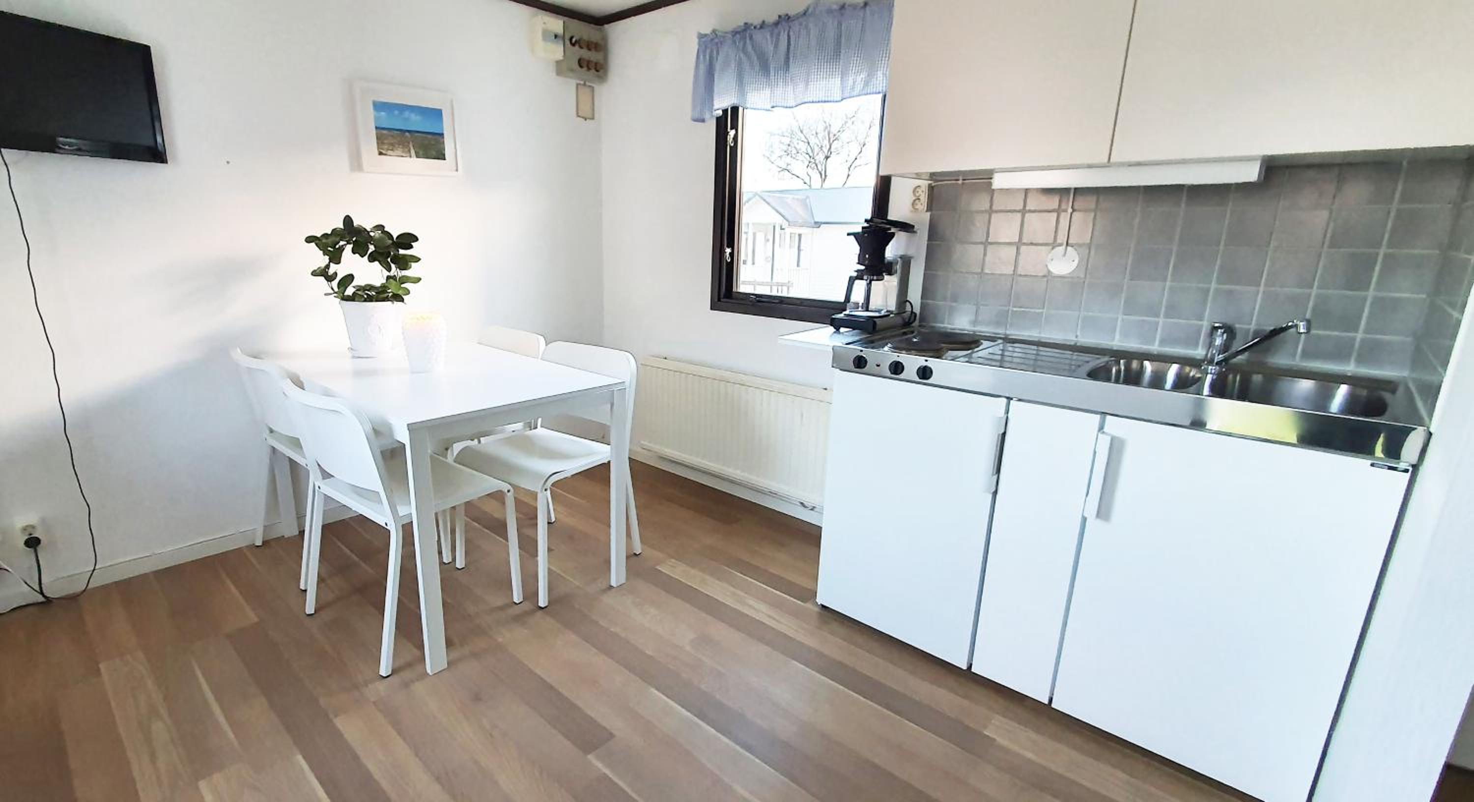 Cottage (4 Adults) - Photo 2