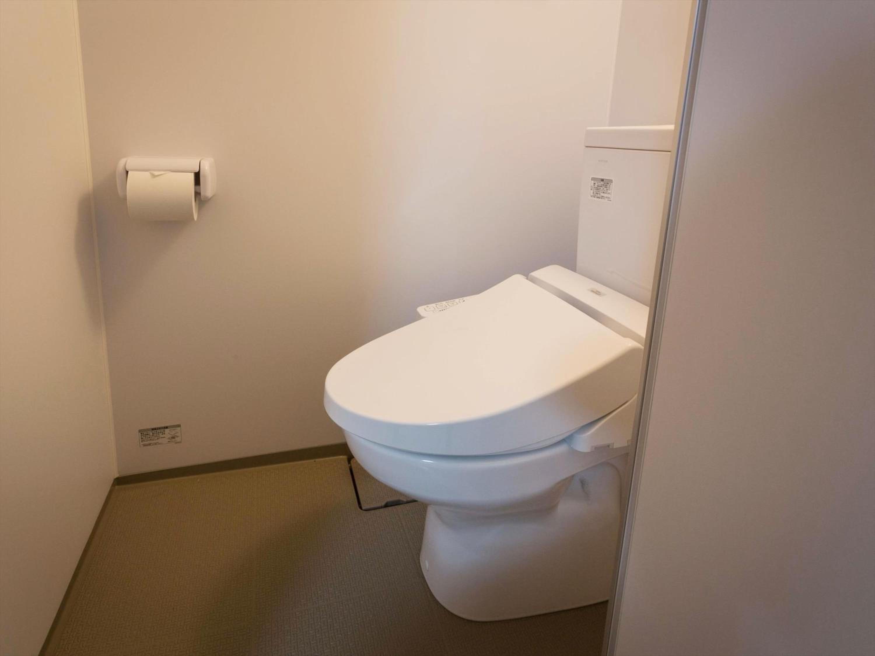 Standard Twin Room - Photo 6