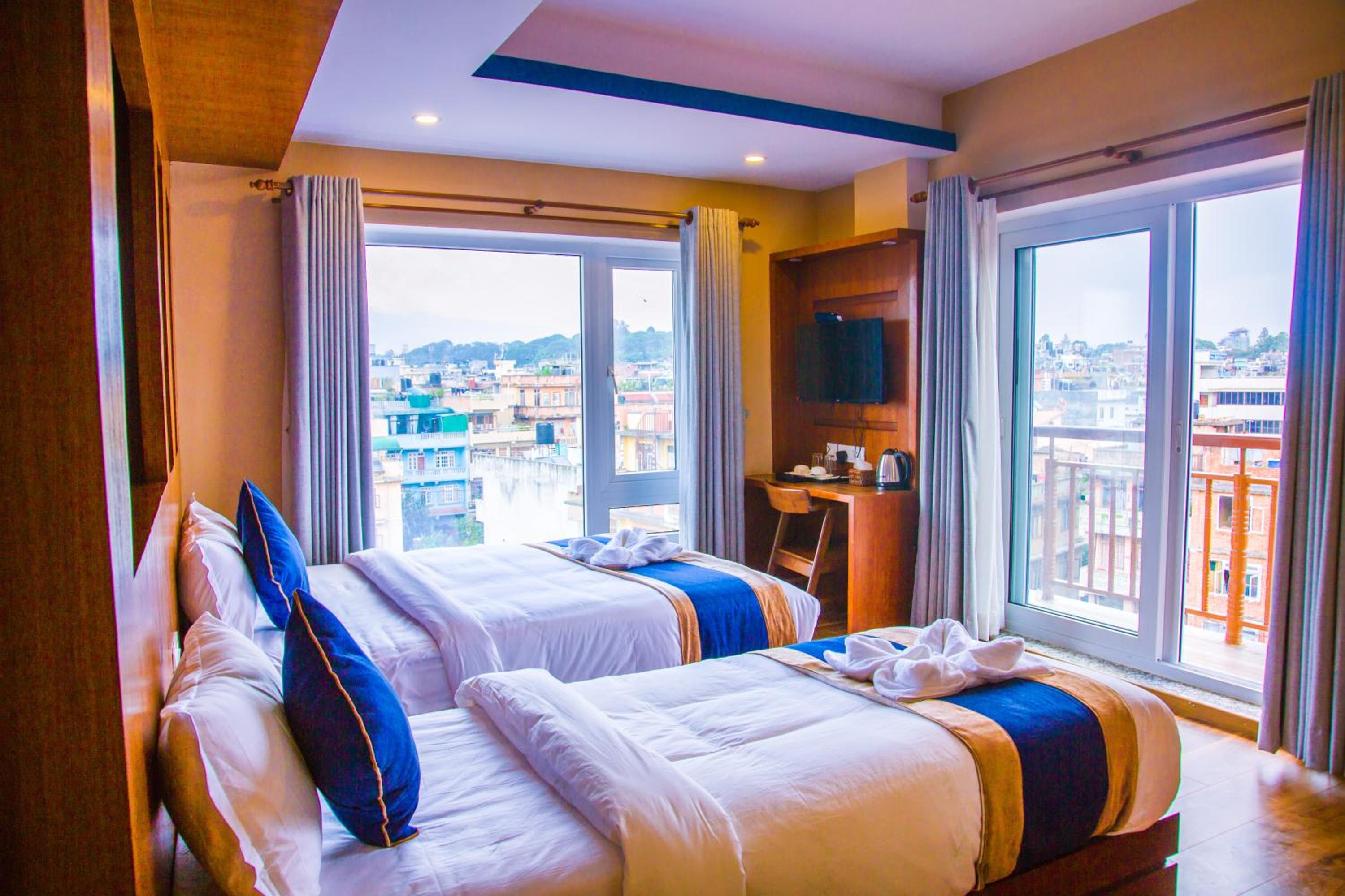 Deluxe Double or Twin Room with Balcony - 15% discount on Spa - Photo 11