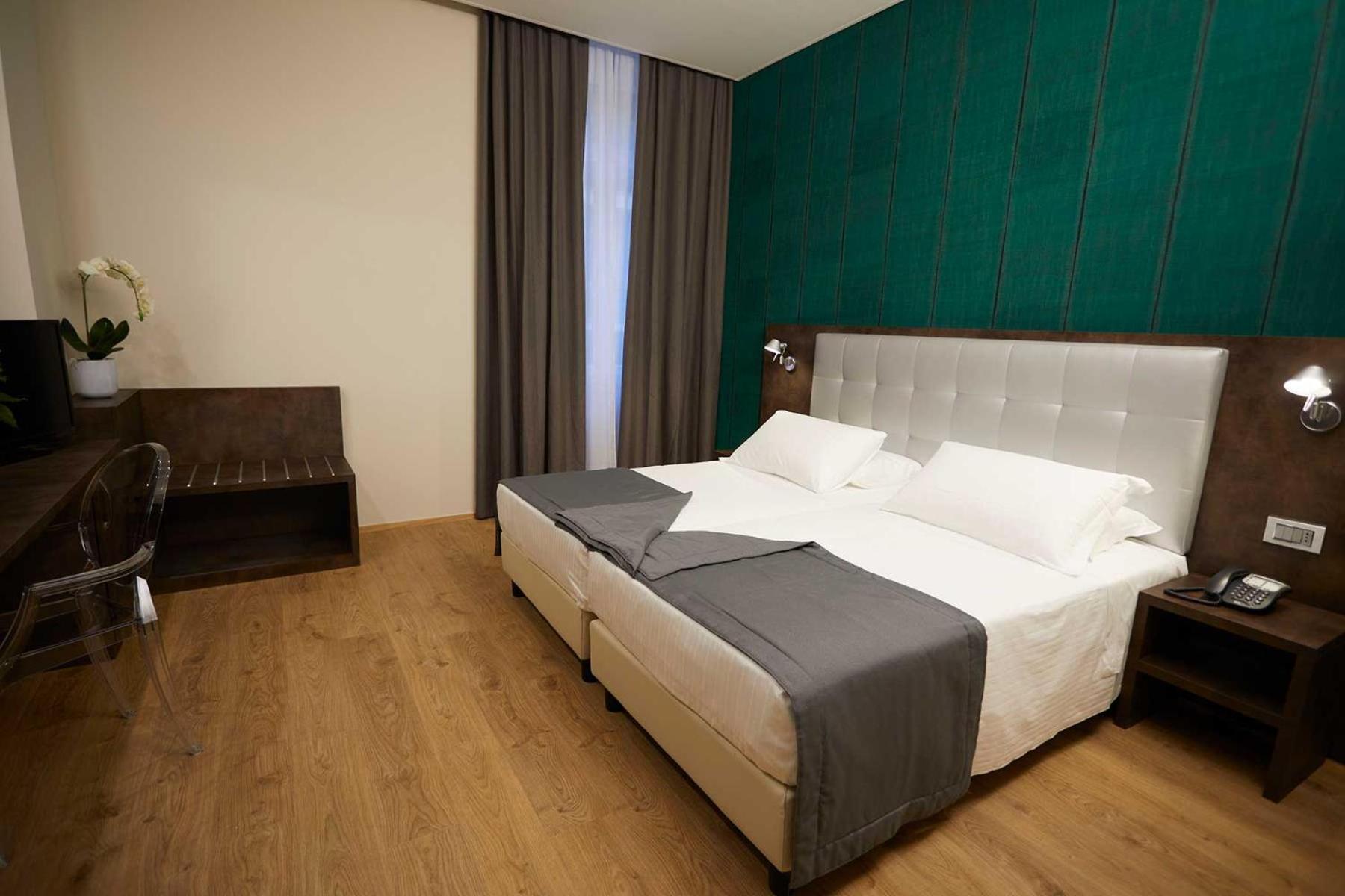 Deluxe Twin Room - Photo 1