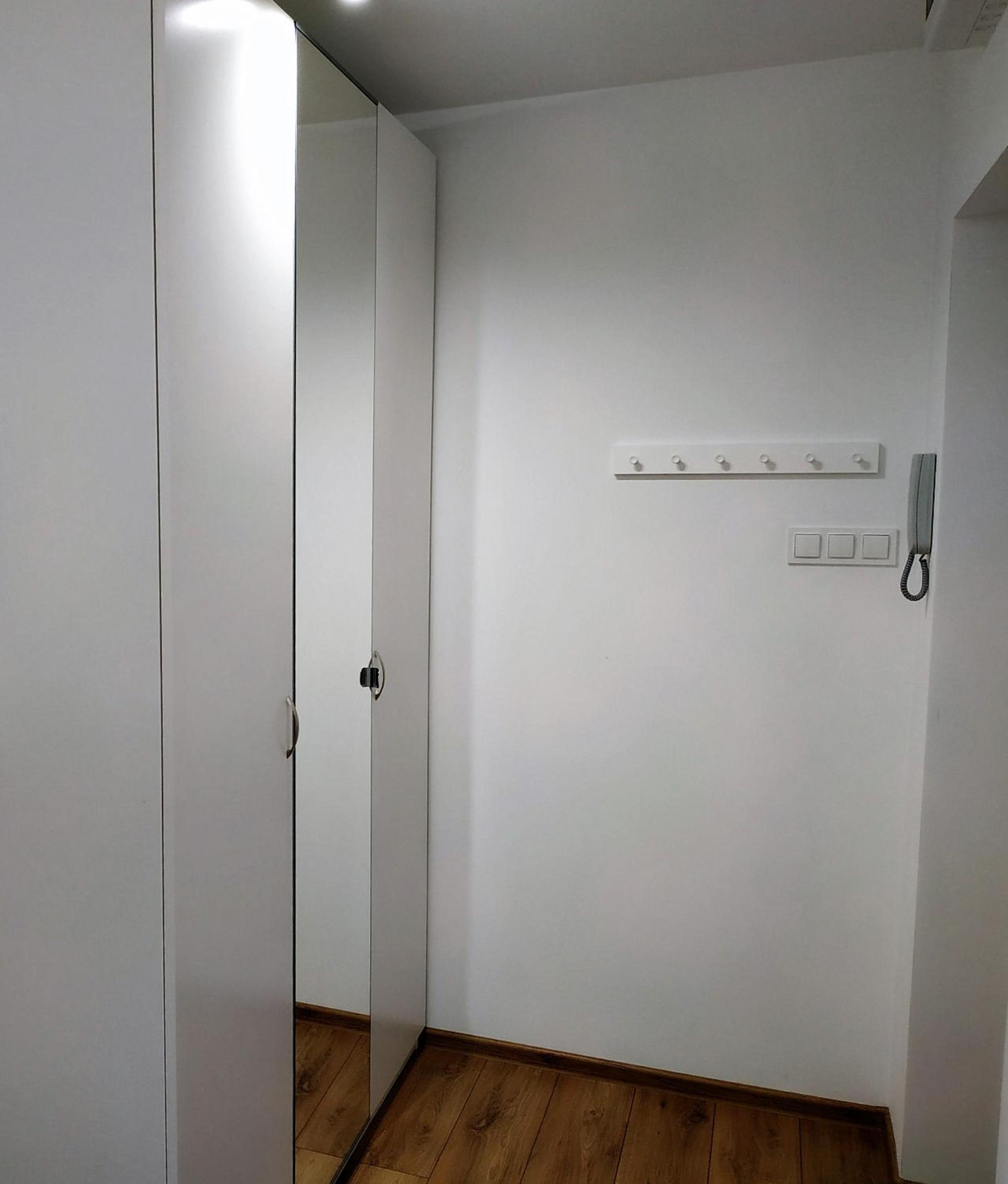 Studio Apartment - Photo 8