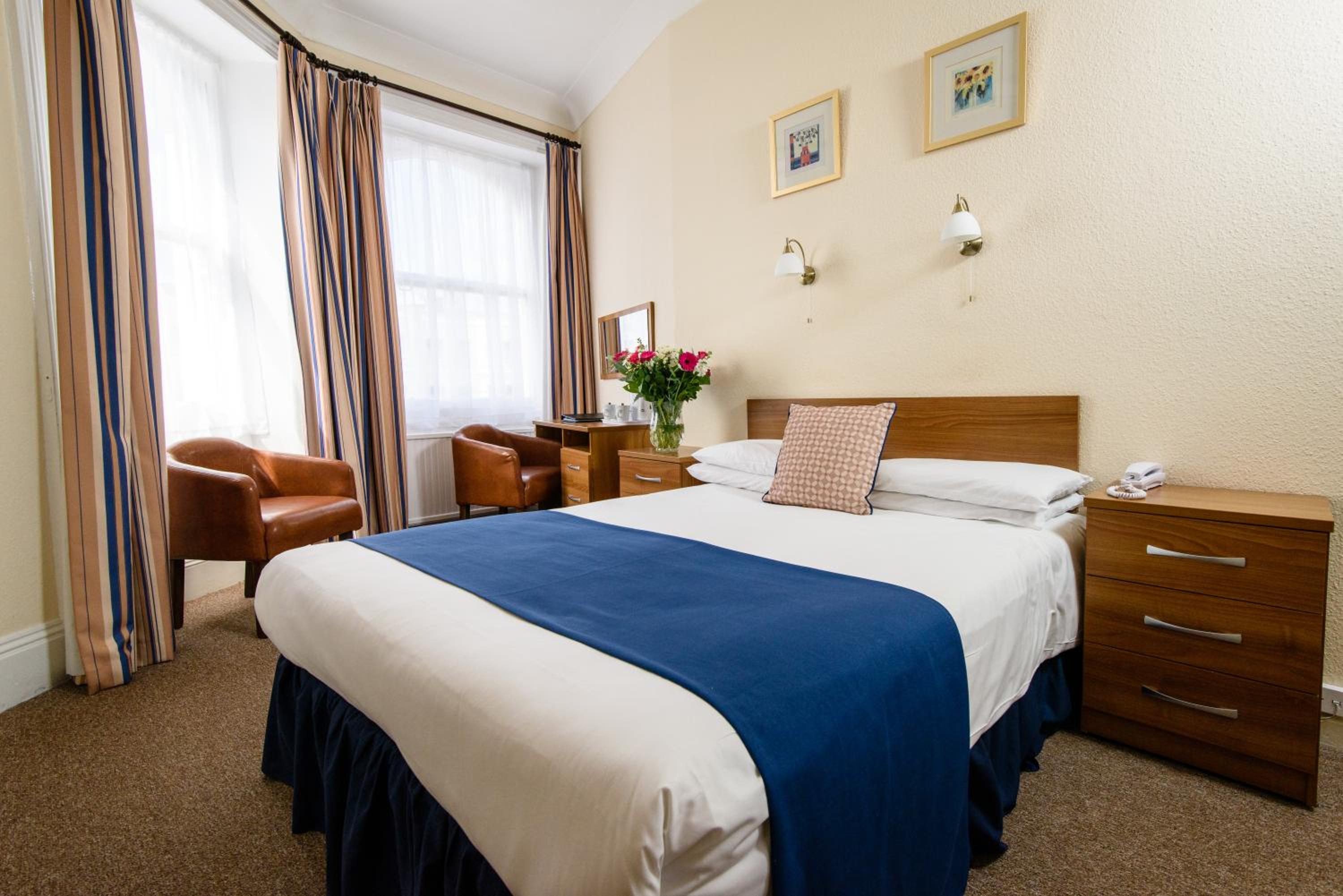 Double Room - Photo 3