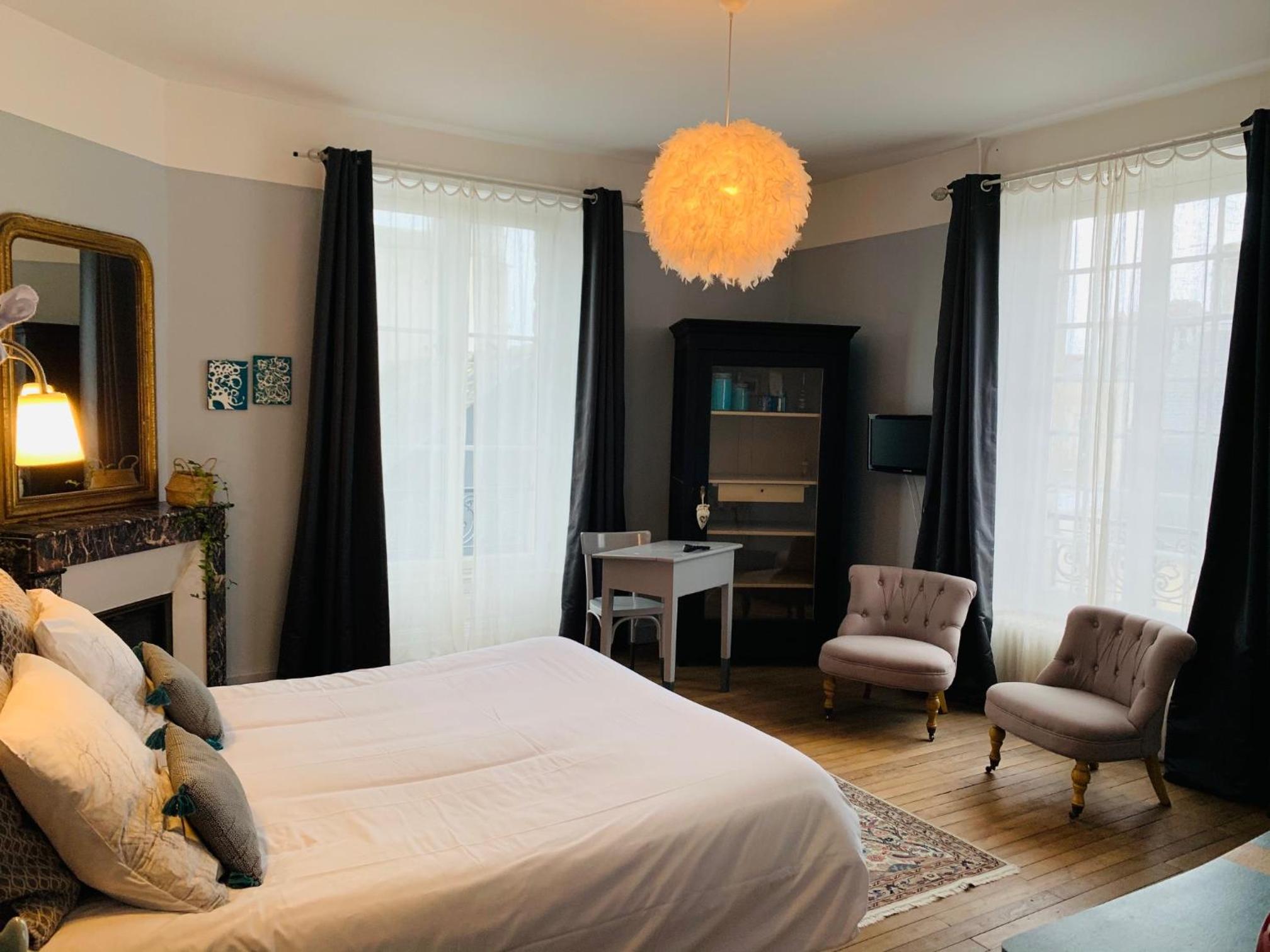 Deluxe Double Room with Bath