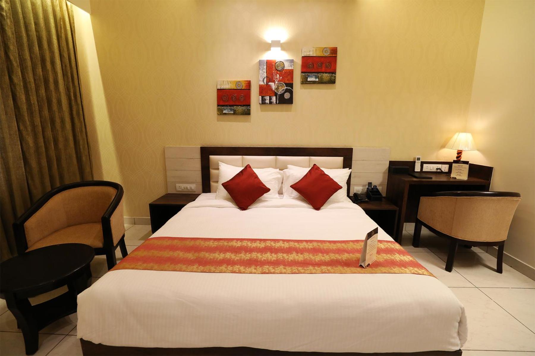 Deluxe Room - Photo 4