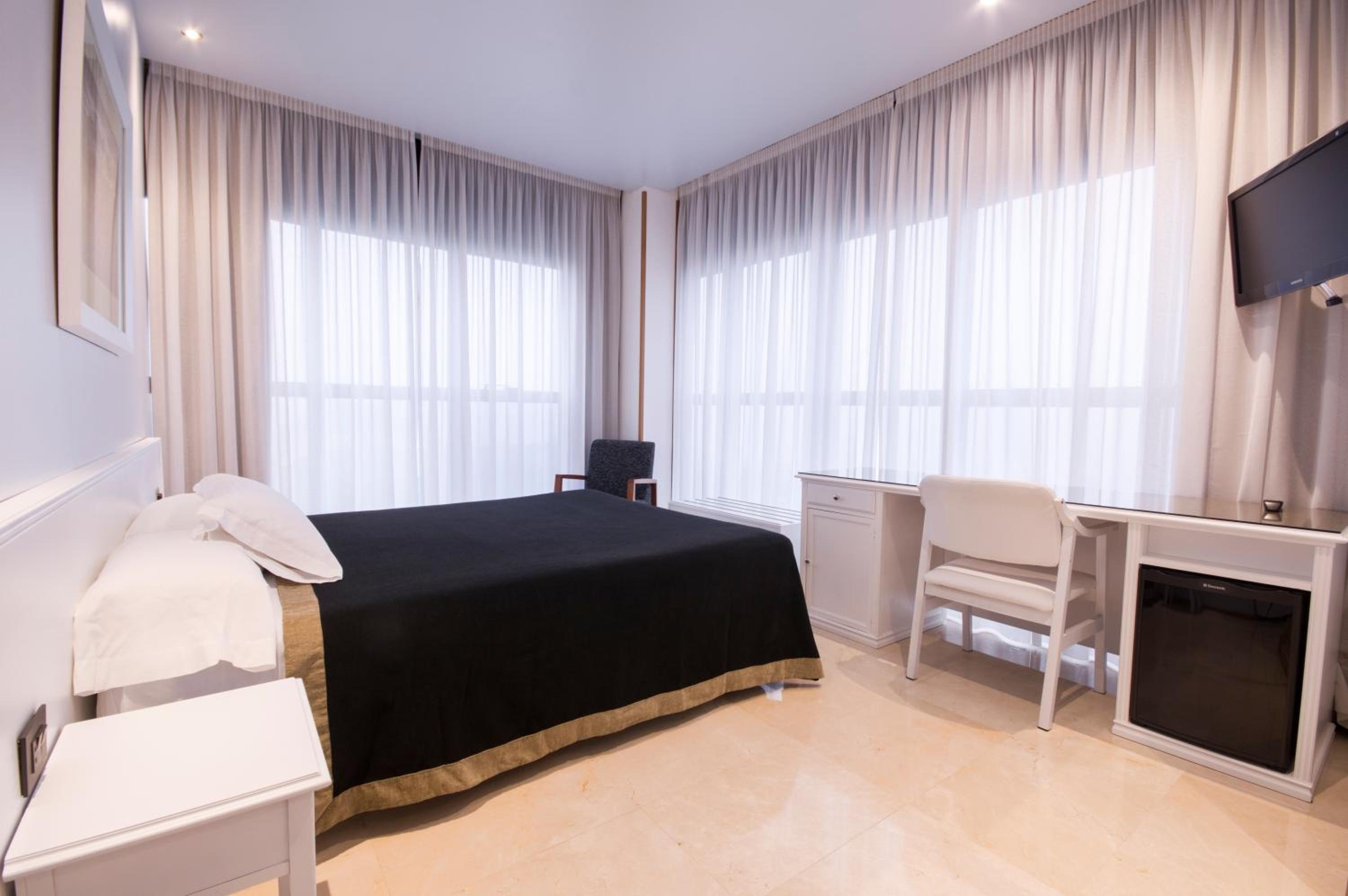 Habitación Queen con Bañera de Hidromasaje